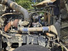 2005 FREIGHTLINER FLD 120 - Image 16