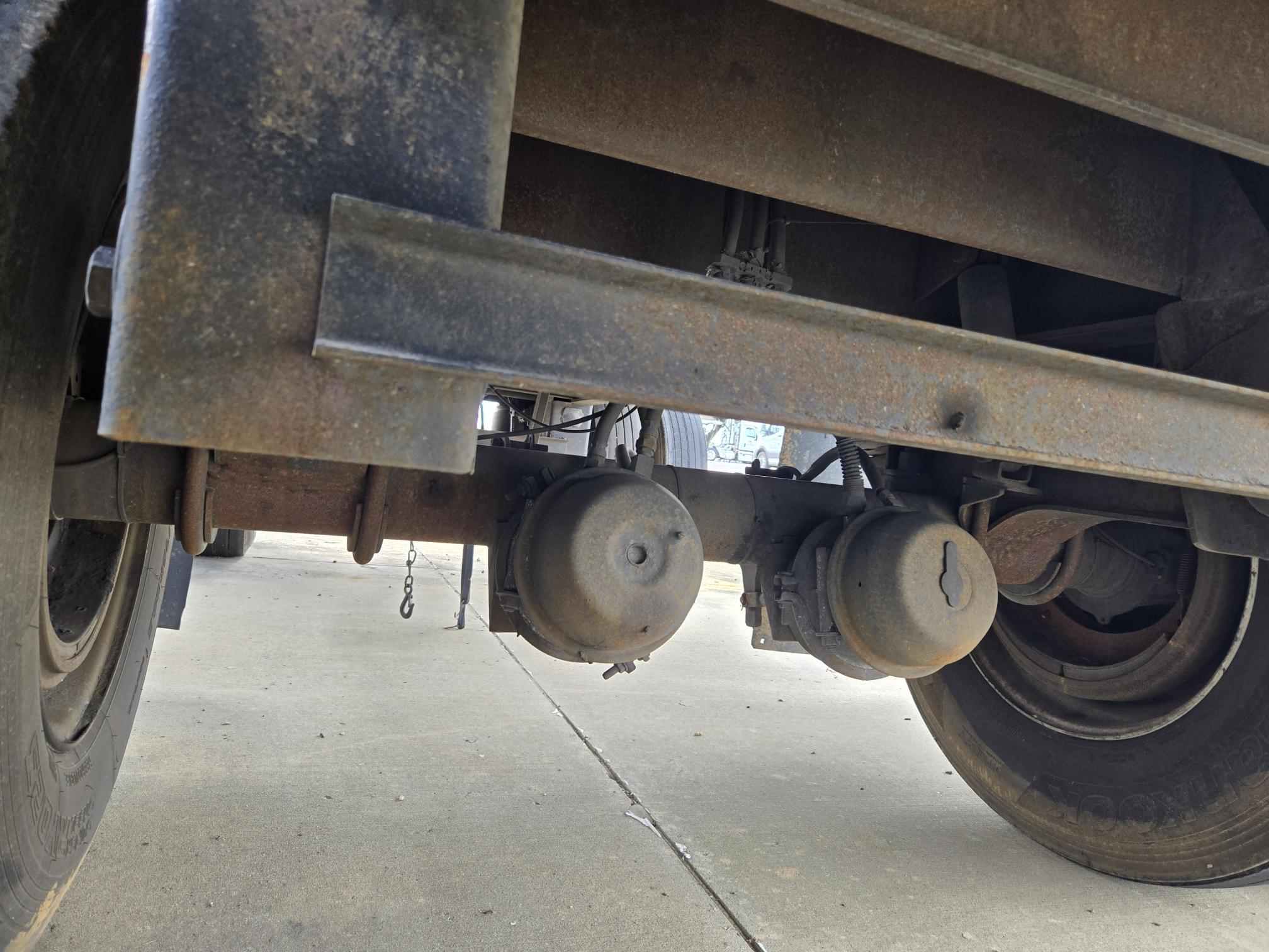 1999 UTILITY 48 x 102 - Image 15