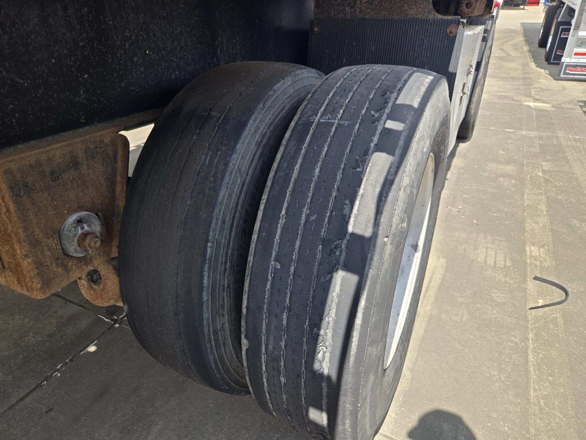 2005 UTILITY 48 x 102 - view 10 of 12