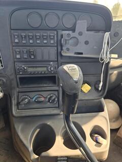 2012 INTERNATIONAL Prostar - Image 21