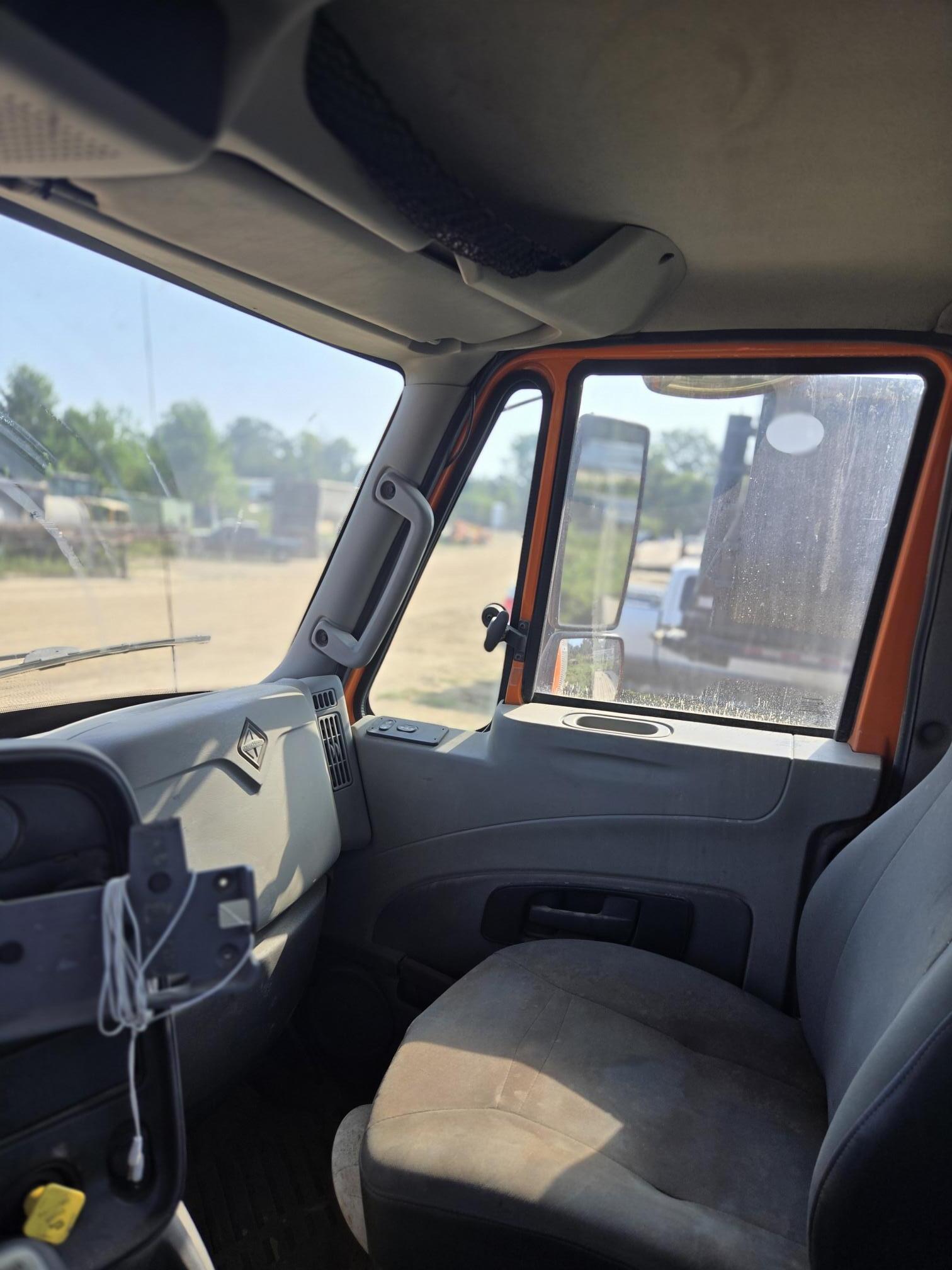 2012 INTERNATIONAL Prostar - view 17 of 25