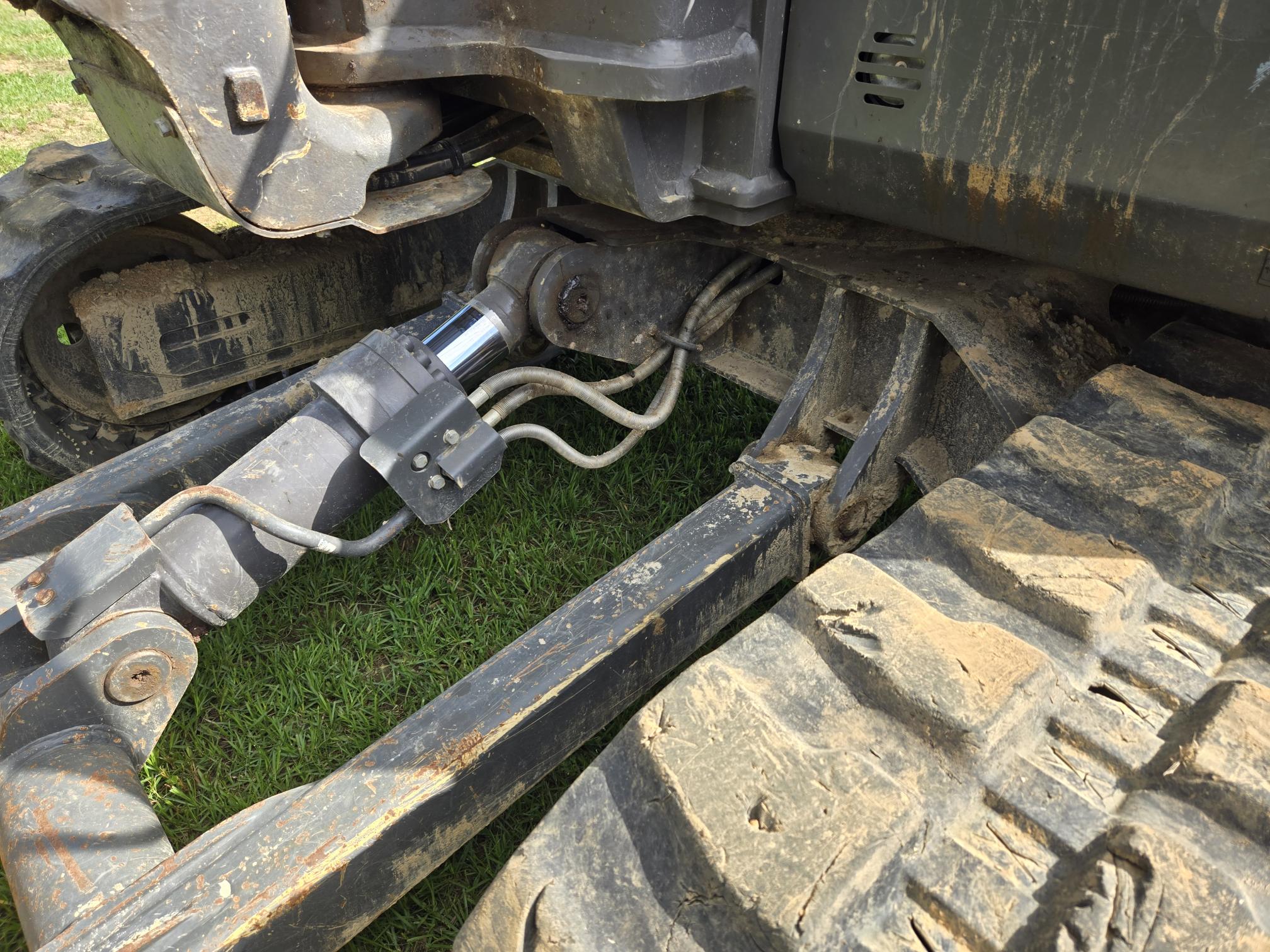 2022 VOLVO ECR 88D Pro - view 6 of 13