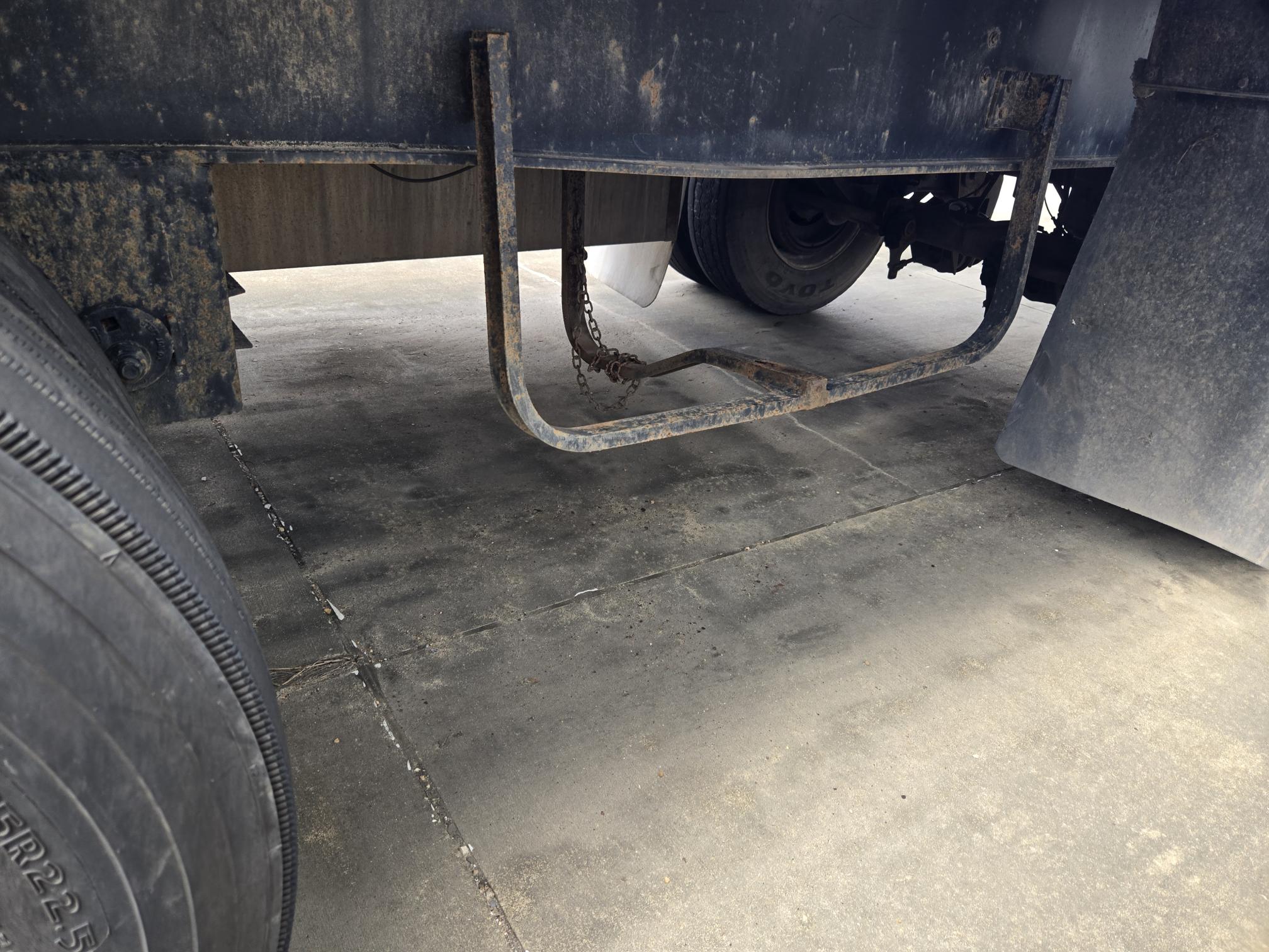 2000 UTILITY 48 x 102 - view 9 of 16