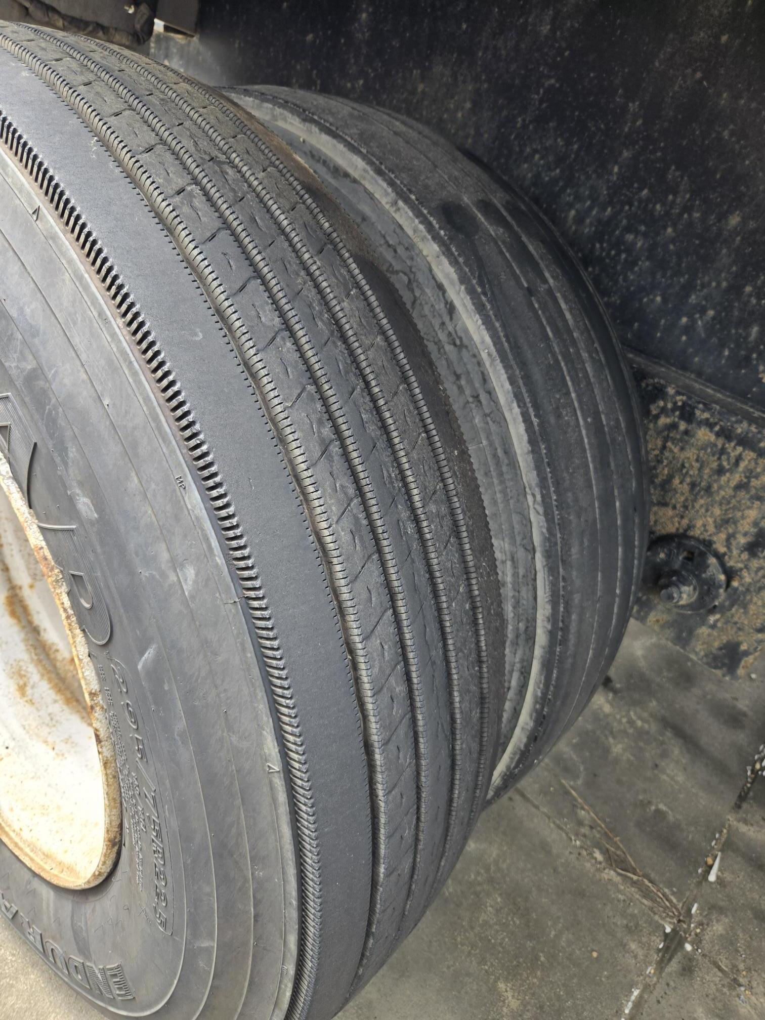 2000 UTILITY 48 x 102 - Image 13