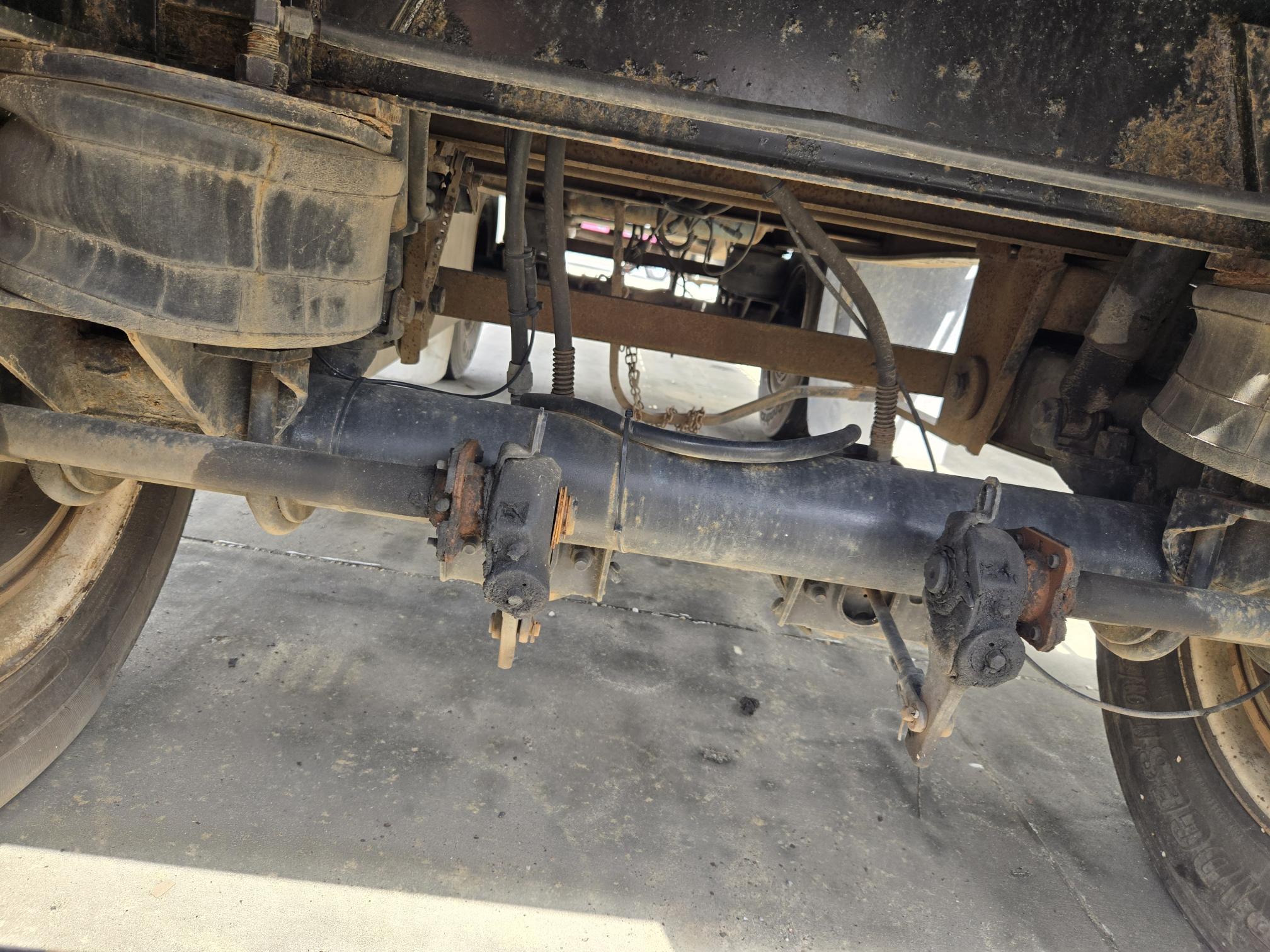 2000 UTILITY 48 x 102 - Image 10