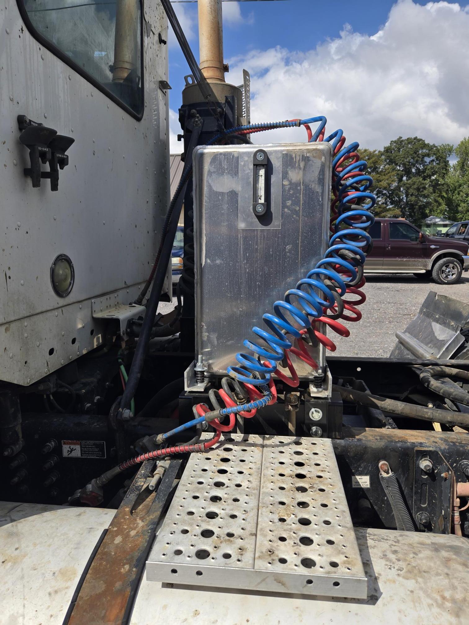 2009 FREIGHTLINER Columbia - view 7 of 17