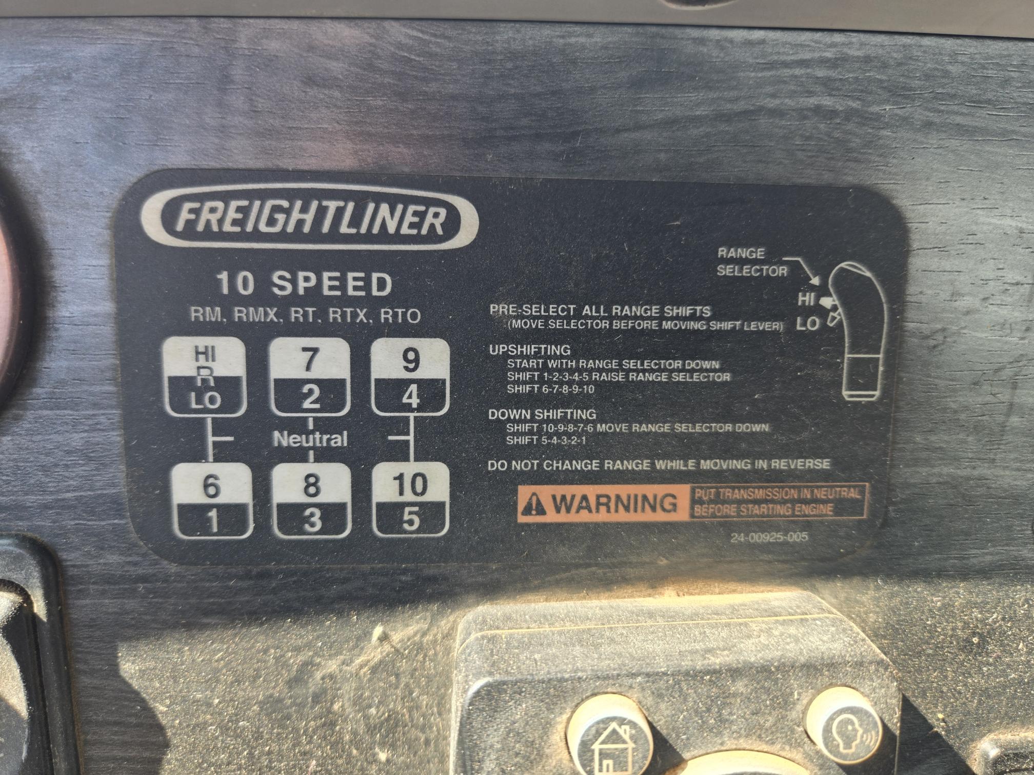 2009 FREIGHTLINER Columbia - Image 15