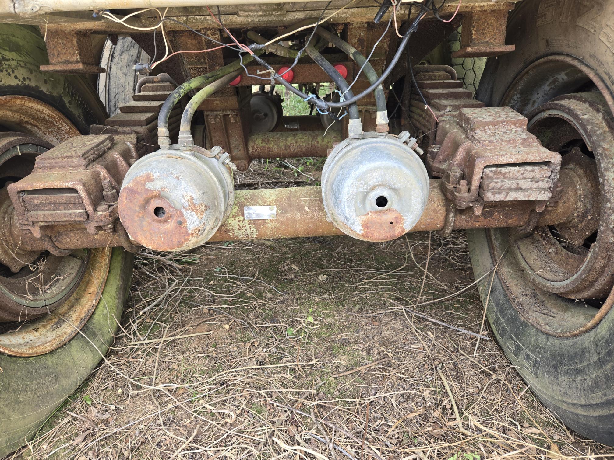 1978 MATE INC 30F - view 7 of 9