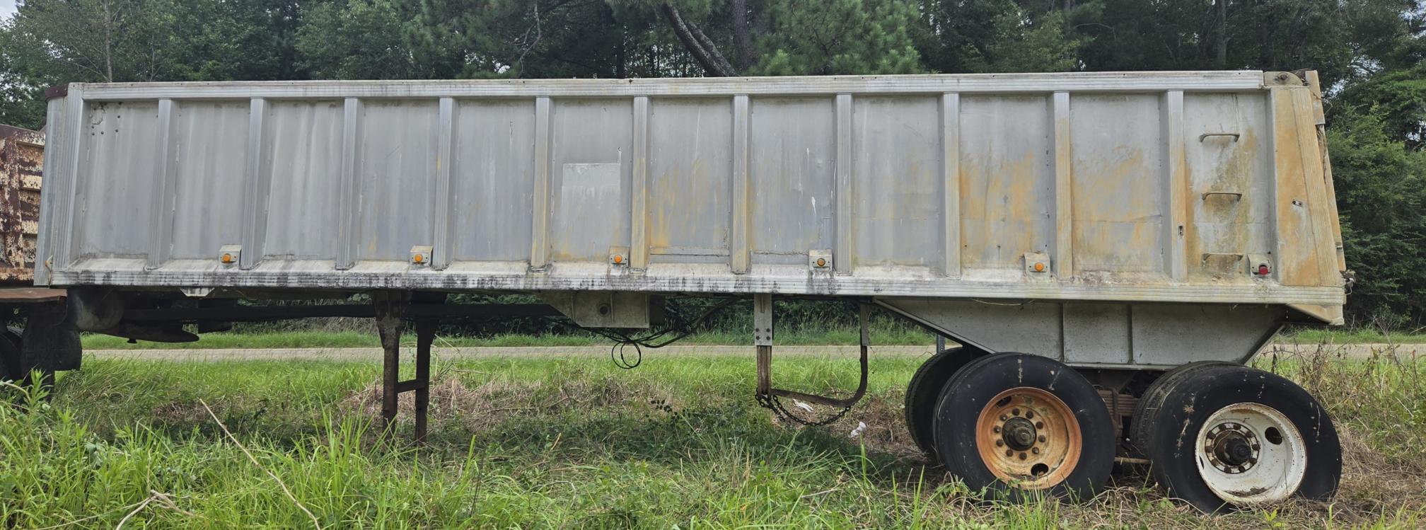 1978 MATE INC 30F - Image 3