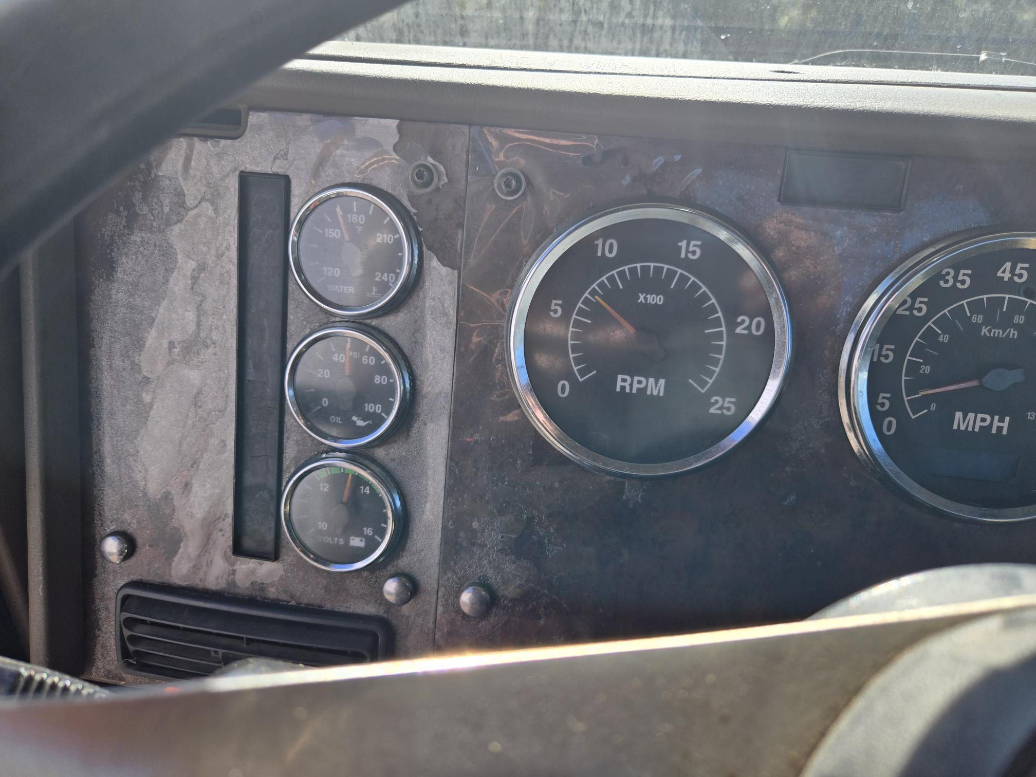 2005 INTERNATIONAL 9200i - Image 18