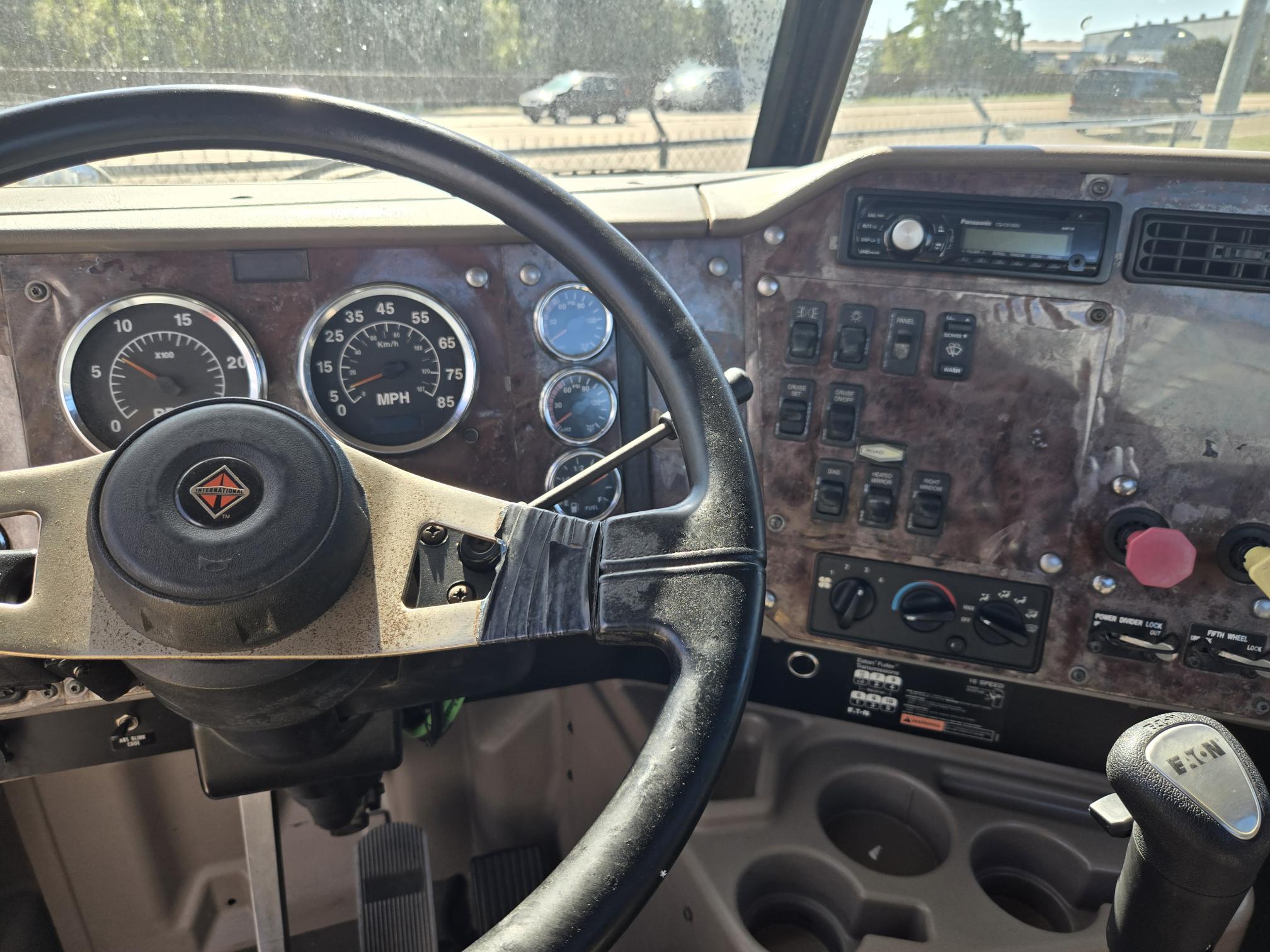 2005 INTERNATIONAL 9200i - view 19 of 21