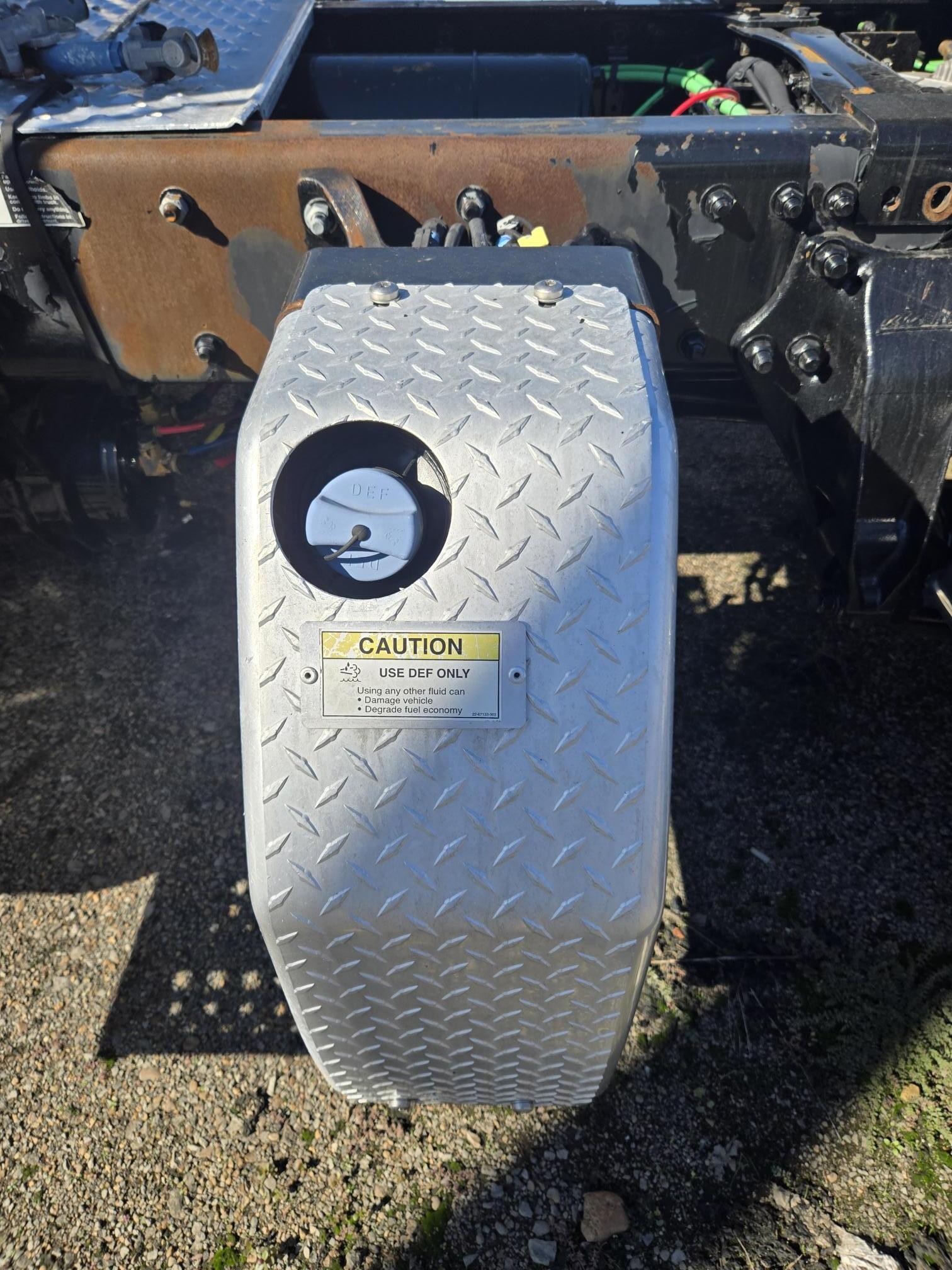 2020 FREIGHTLINER M2 106 - Image 9