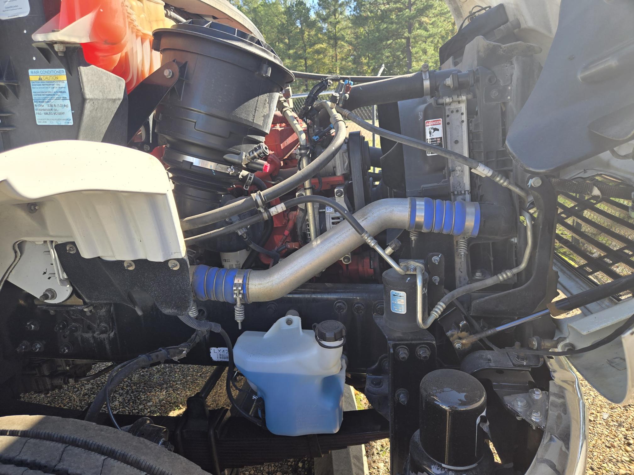 2020 FREIGHTLINER M2 106 - Image 12