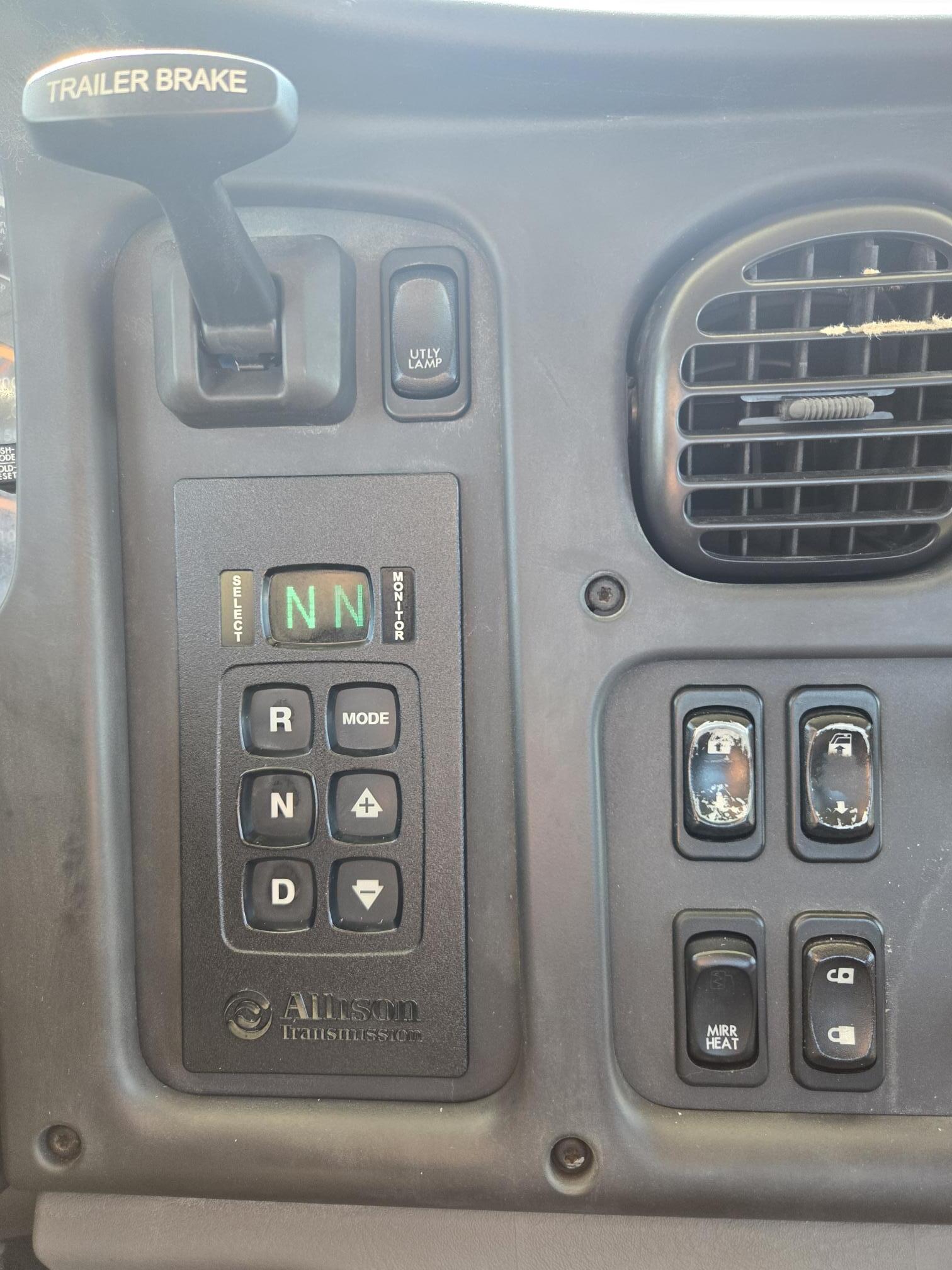 2020 FREIGHTLINER M2 106 - Image 17