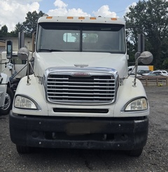 2005 FREIGHTLINER Columbia - Image 1