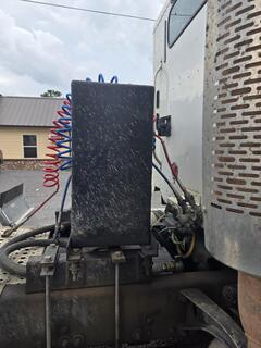 2005 FREIGHTLINER Columbia - Image 5