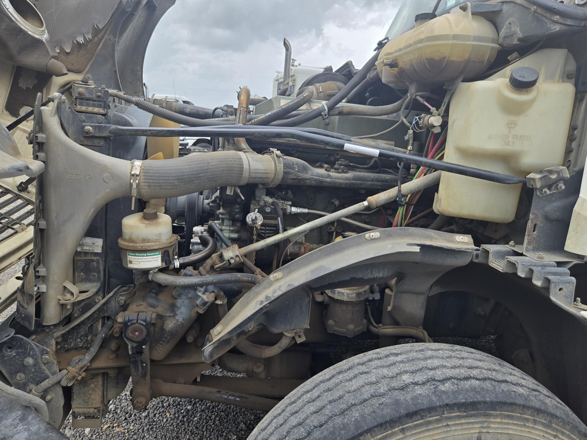 2005 FREIGHTLINER Columbia - Image 7