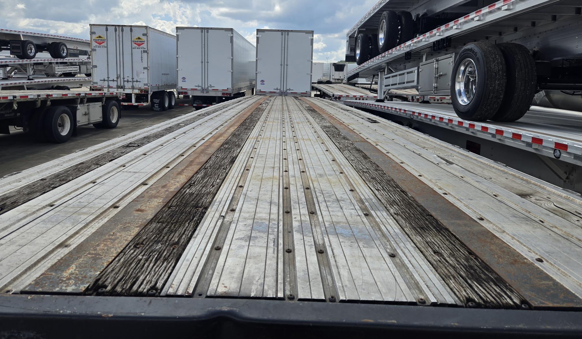 2004 GREAT DANE 48 x 102 - Image 5