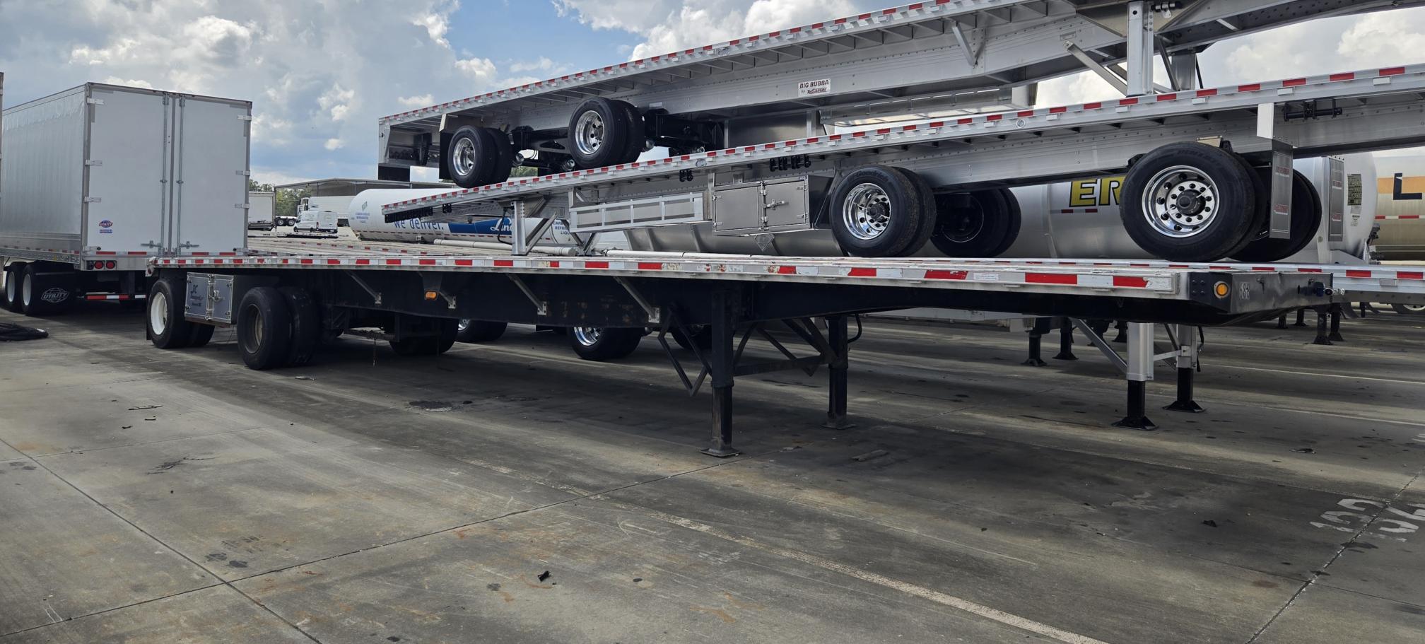 2004 GREAT DANE 48 x 102 - Image 2