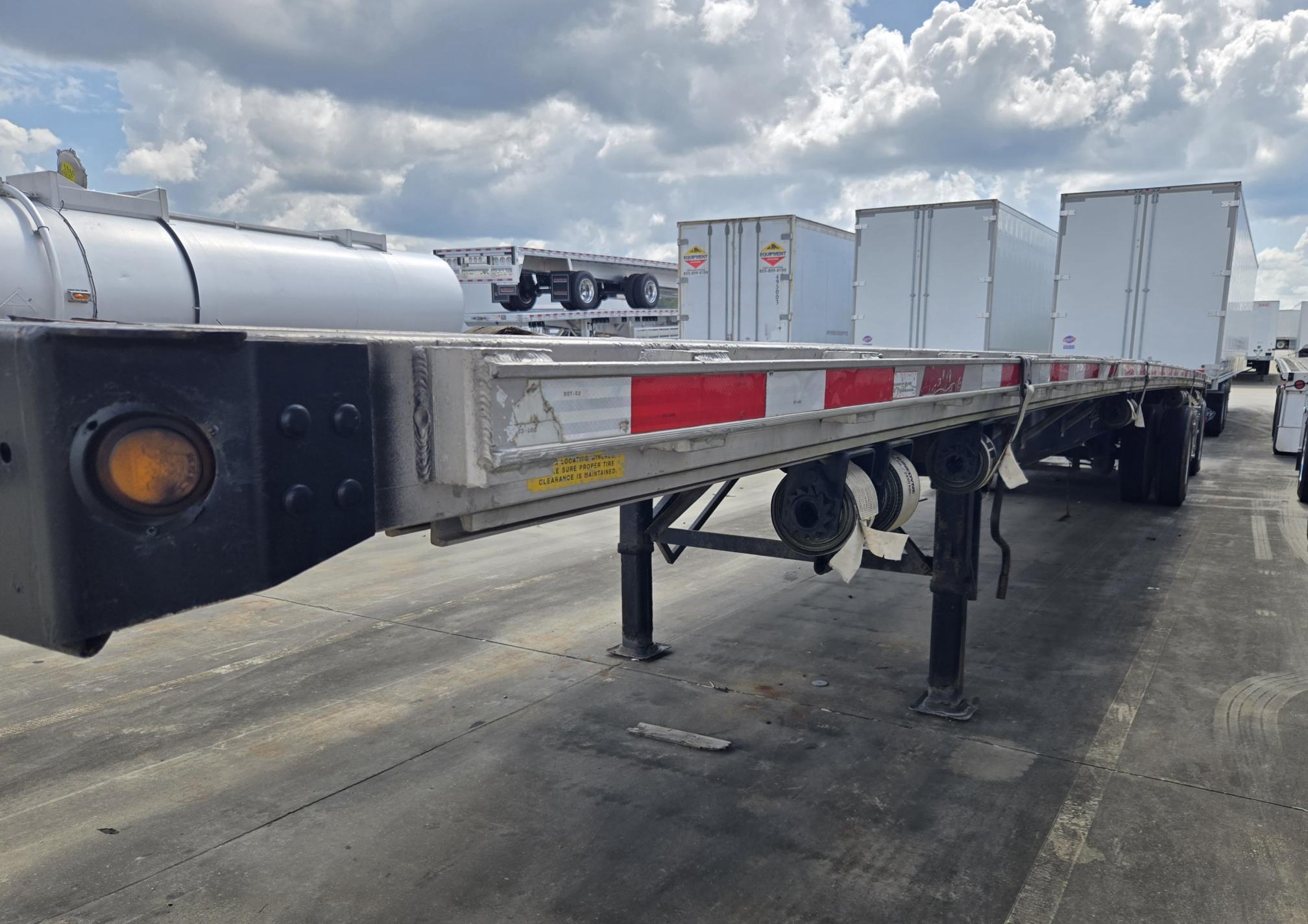 2004 GREAT DANE 48 x 102 - Image 3