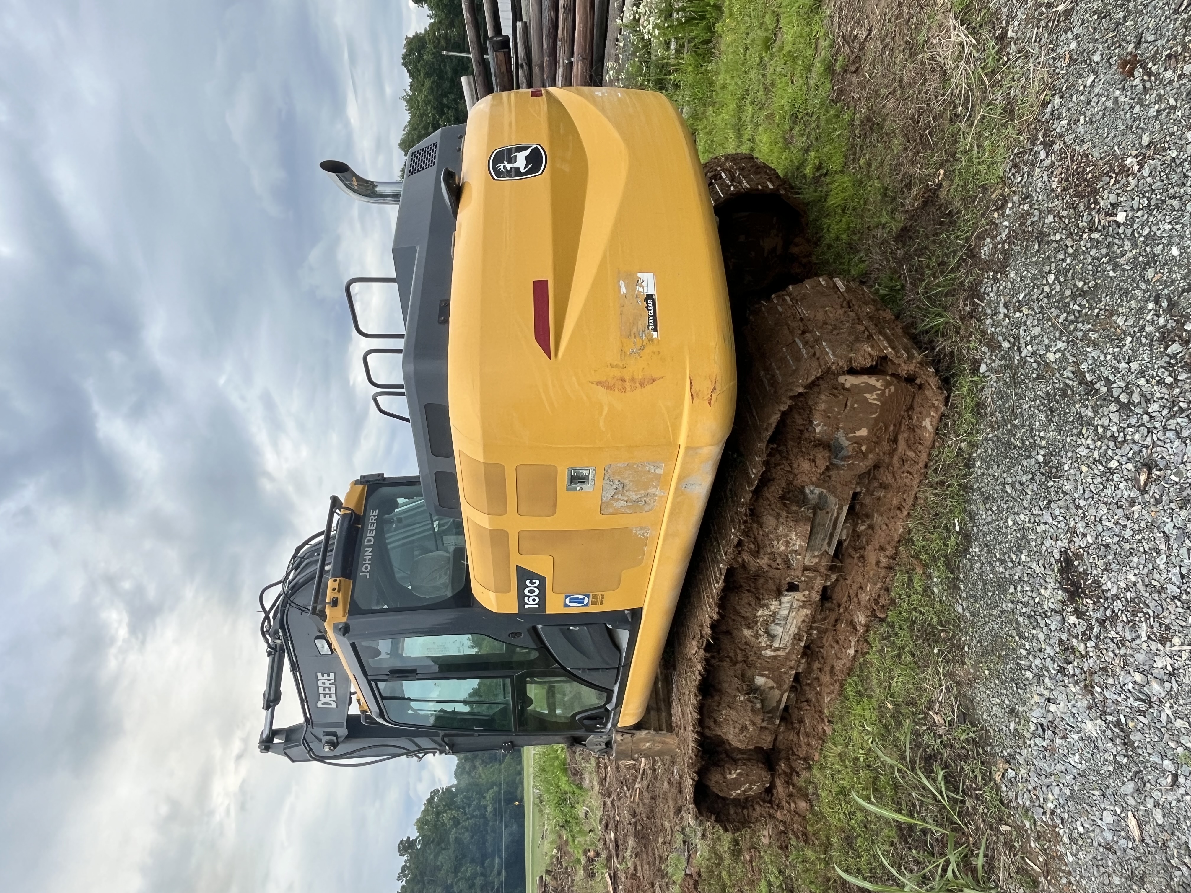 2022 DEERE 160G LC - Image 3