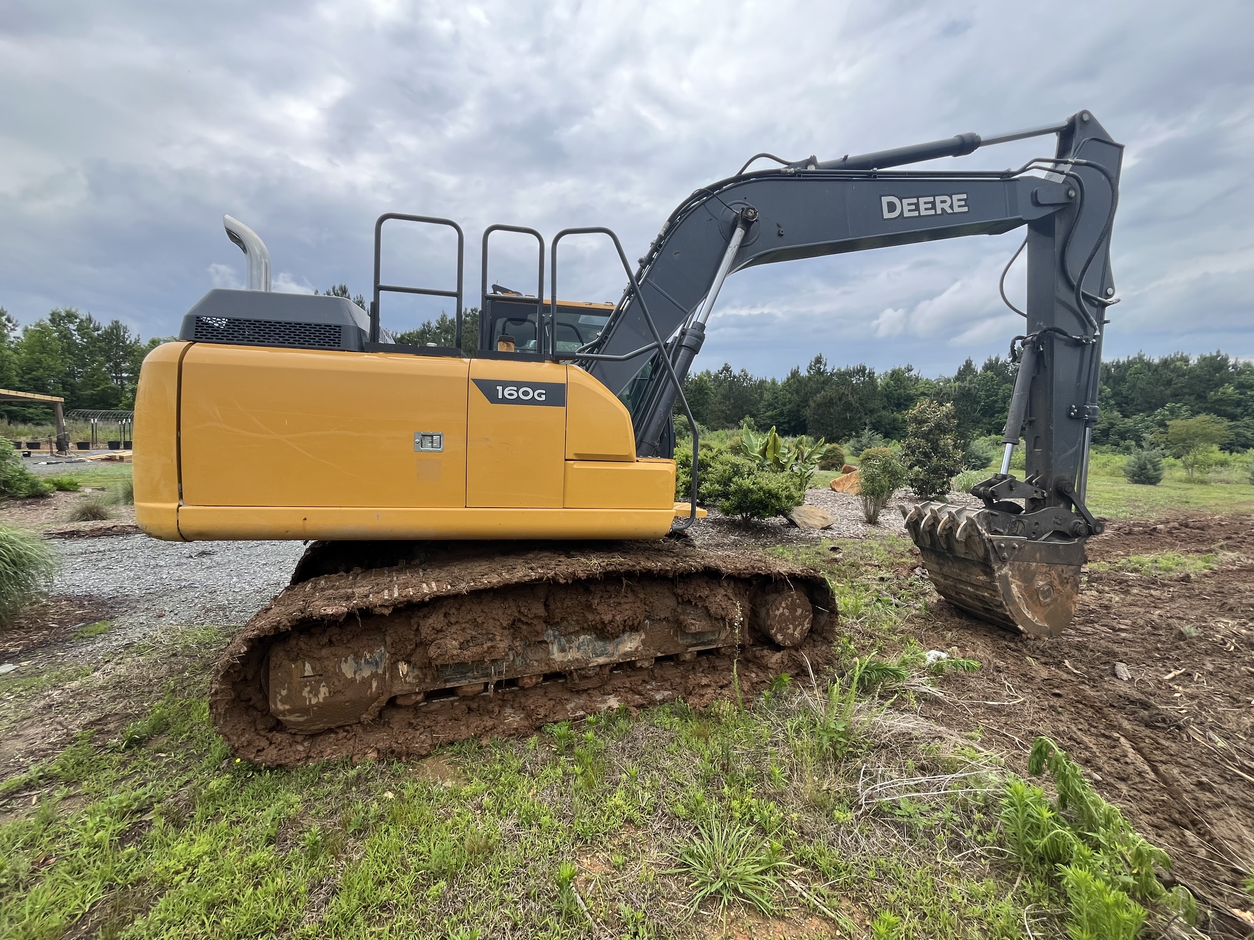2022 DEERE 160G LC - Image 6