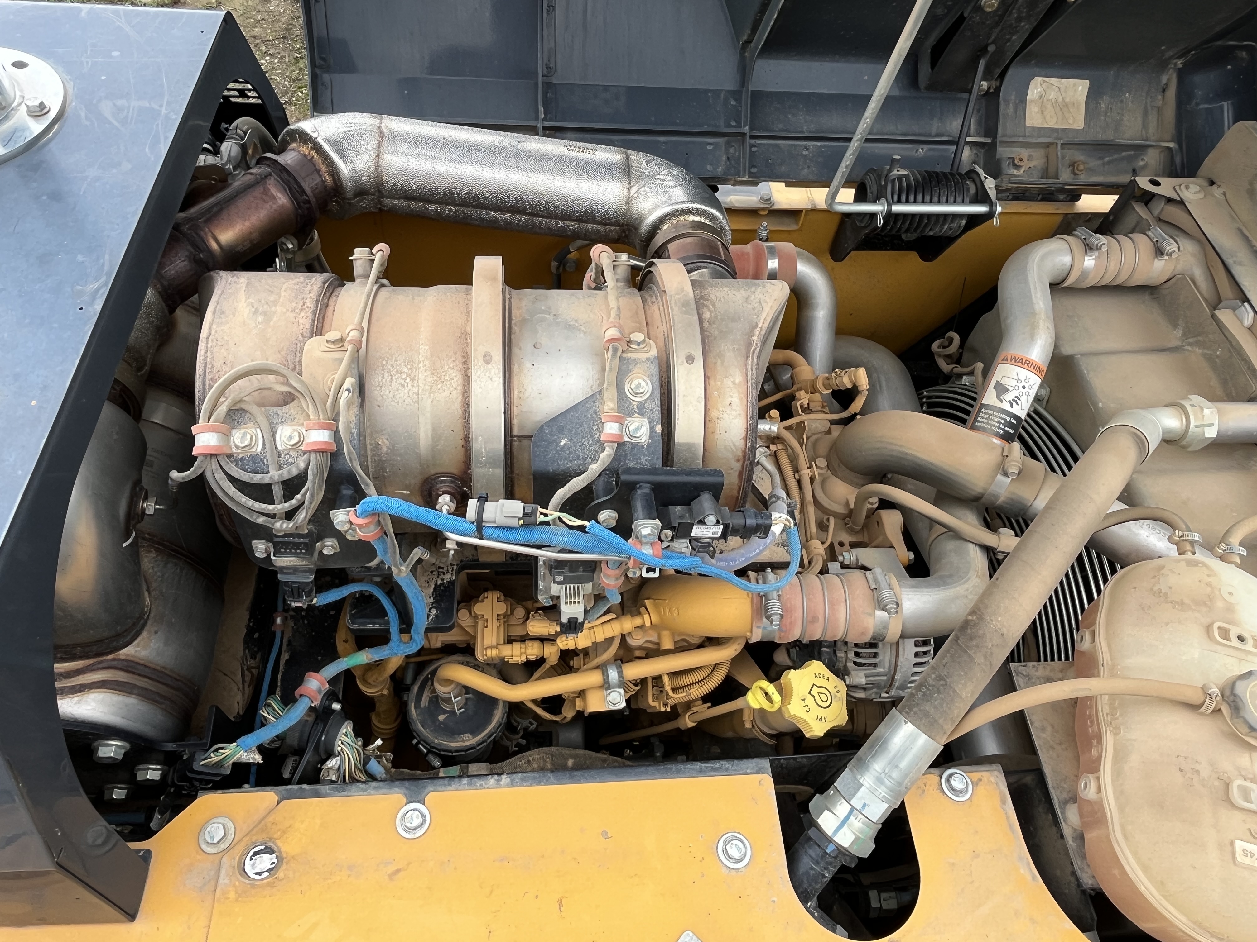 2022 DEERE 160G LC - Image 16