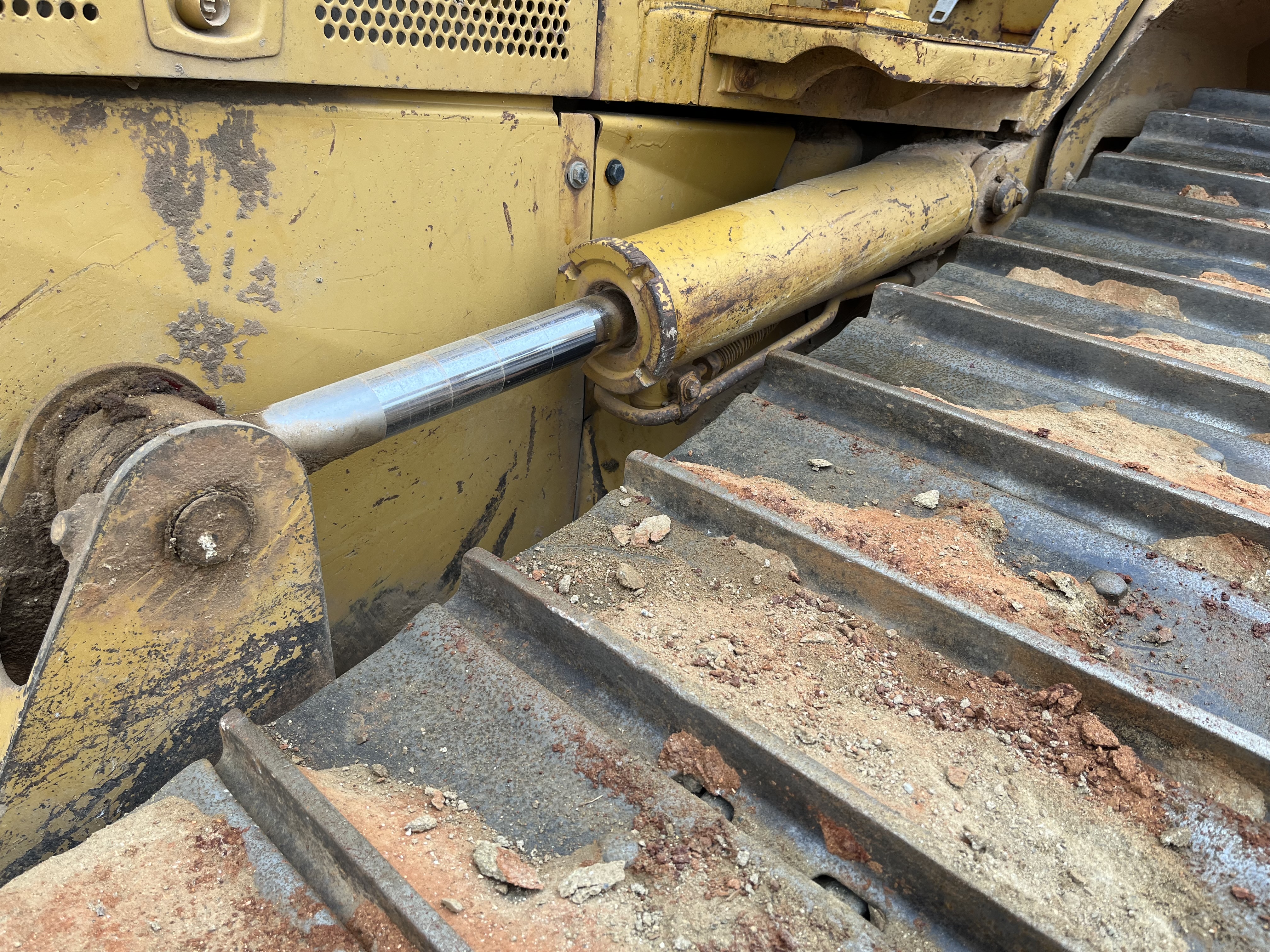 2004 CATERPILLAR D5N XL - Image 19