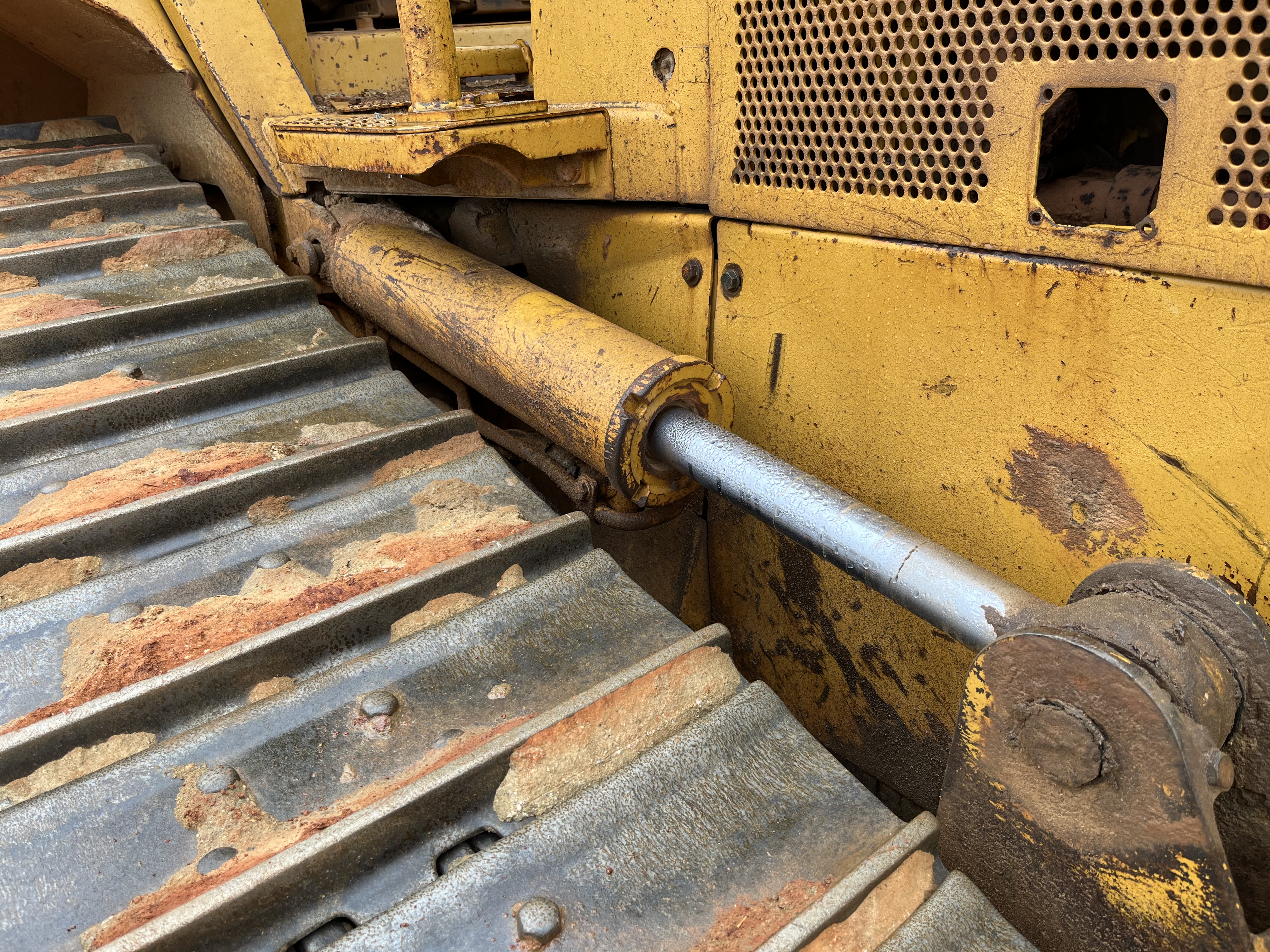 2004 CATERPILLAR D5N XL - view 20 of 34