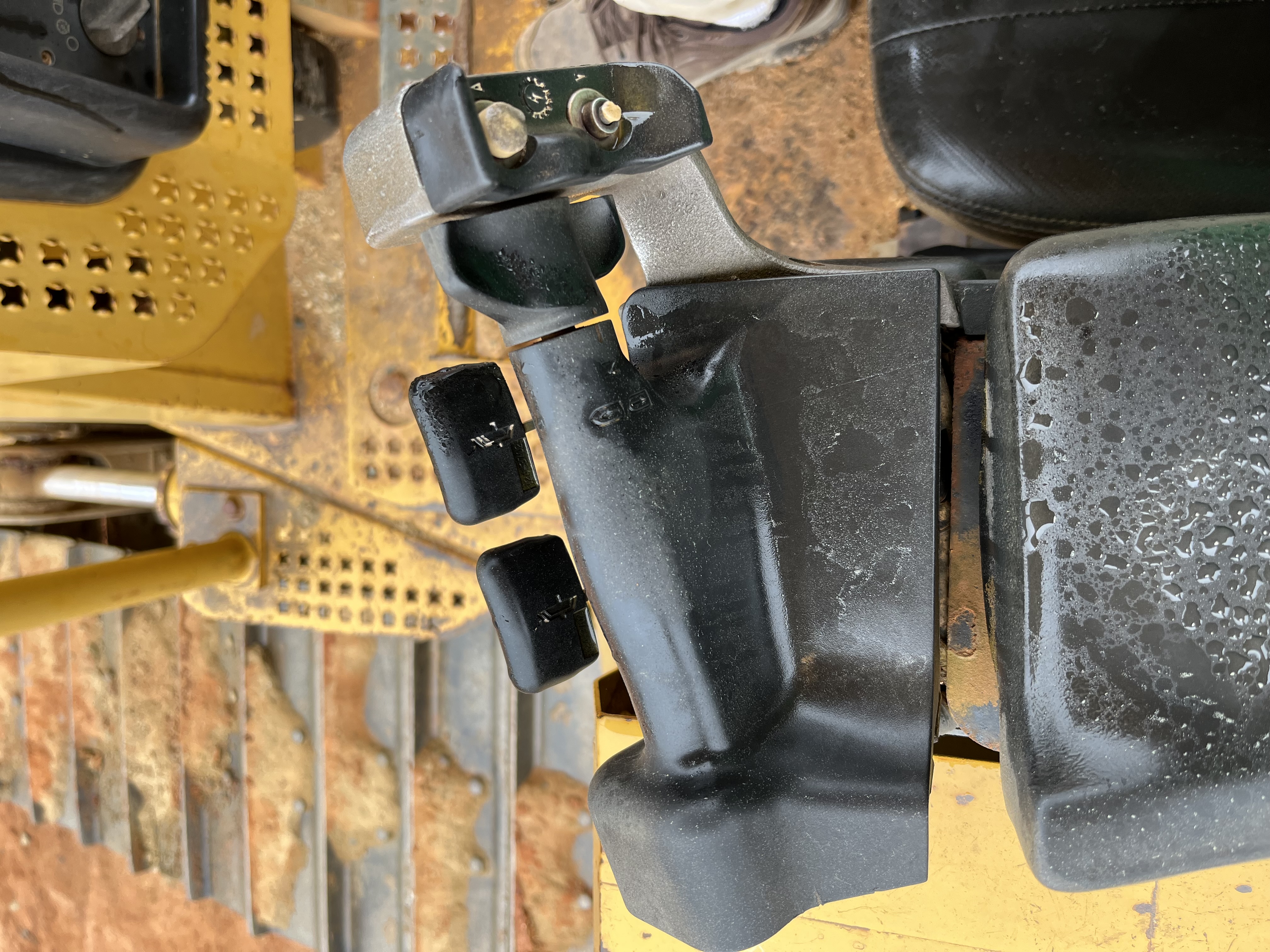 2004 CATERPILLAR D5N XL - Image 33