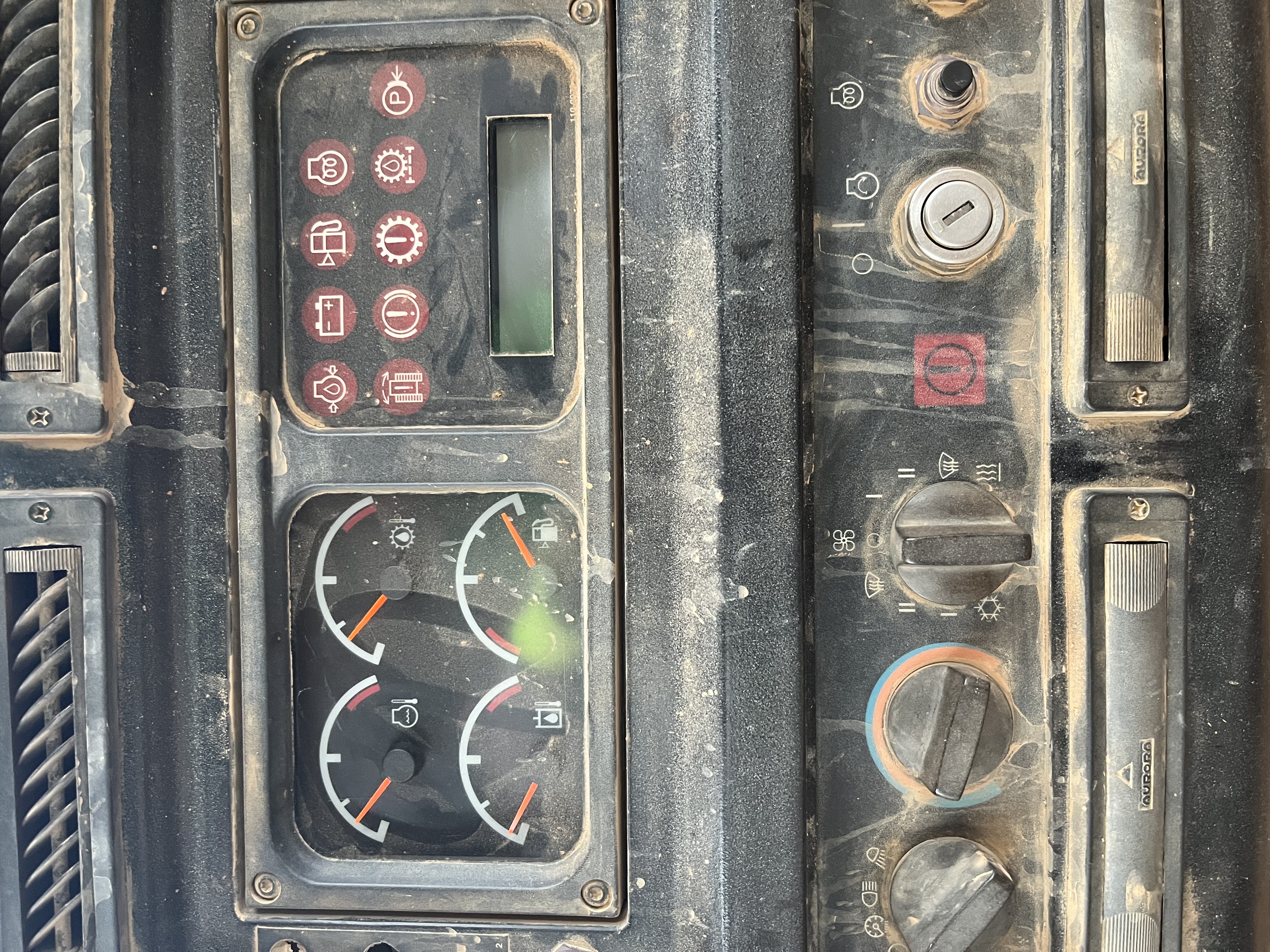 2001 CATERPILLAR D5M LGP - Image 28