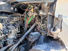 2014 FREIGHTLINER Cascadia 185 - Image 12