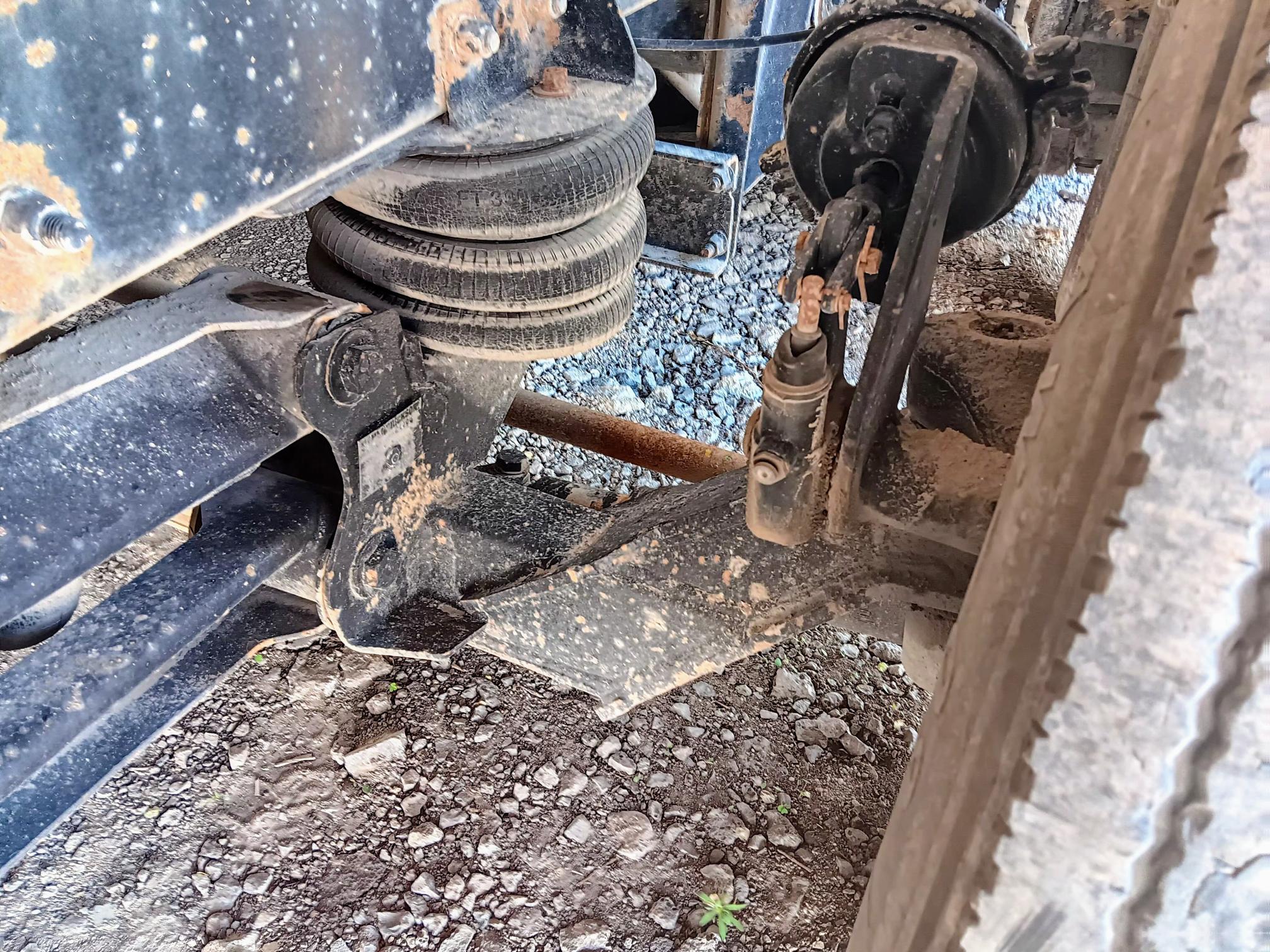 2014 FREIGHTLINER Cascadia 185 - Image 15