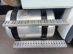 2001 FREIGHTLINER FL 112 - Image 20