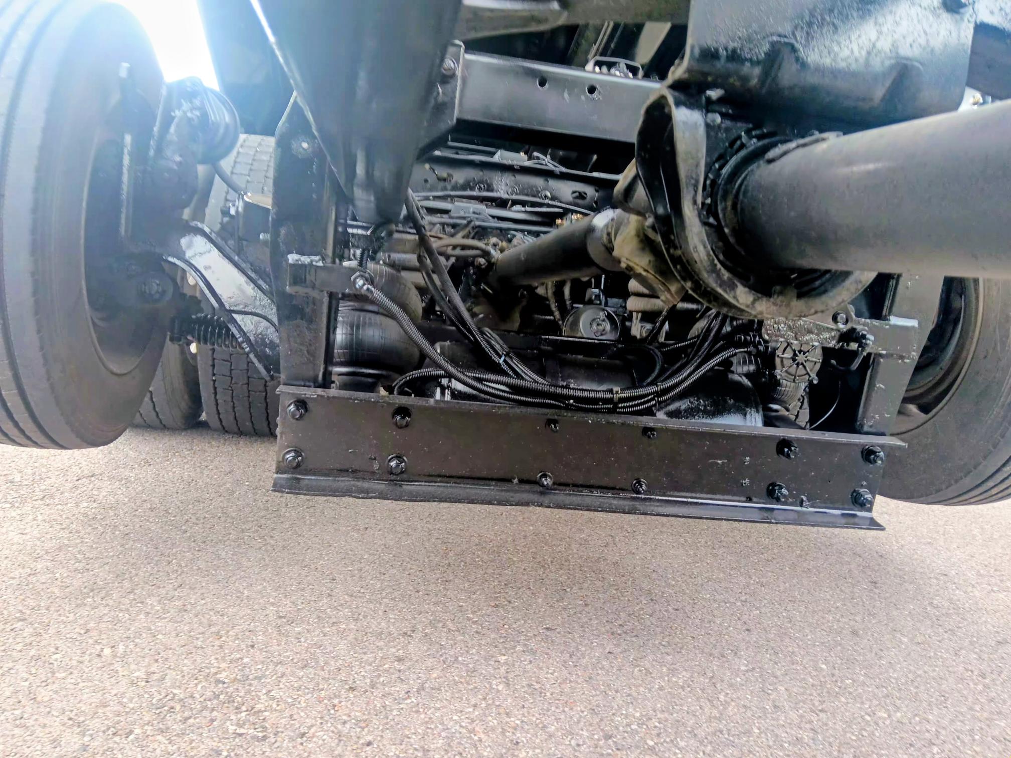 2001 FREIGHTLINER FL 112 - view 17 of 20