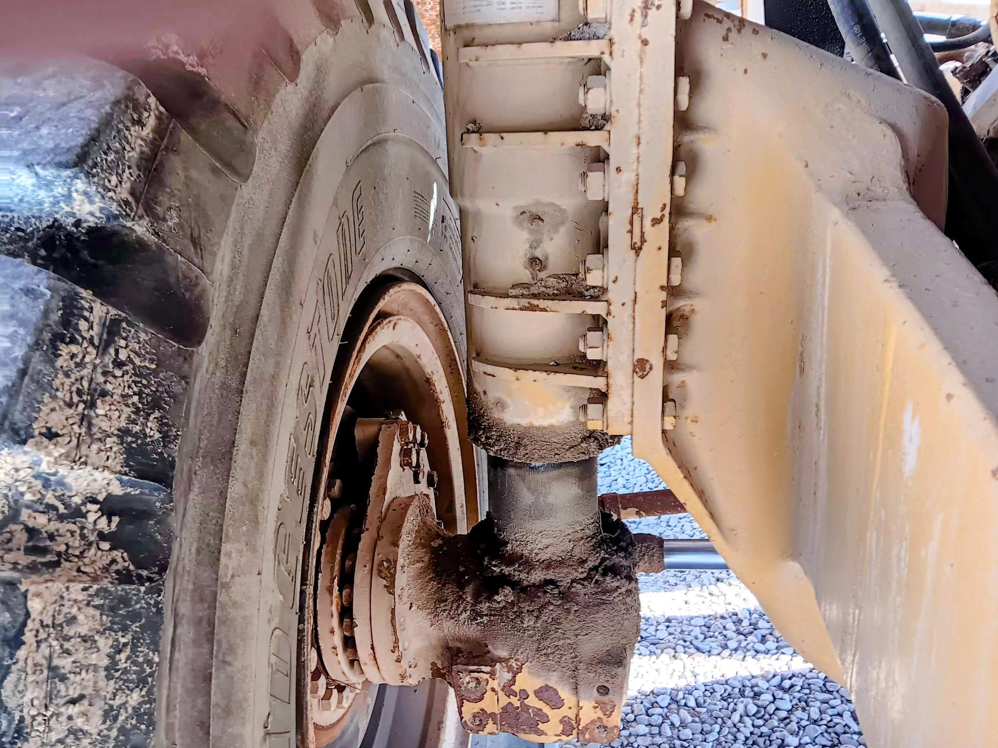 1998 CATERPILLAR 773D - view 9 of 13