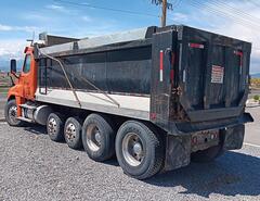 2014 FREIGHTLINER Cascadia - Image 3