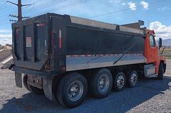 2014 FREIGHTLINER Cascadia - Image 5