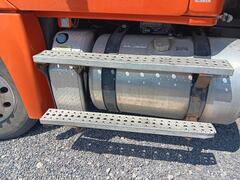 2014 FREIGHTLINER Cascadia - Image 8