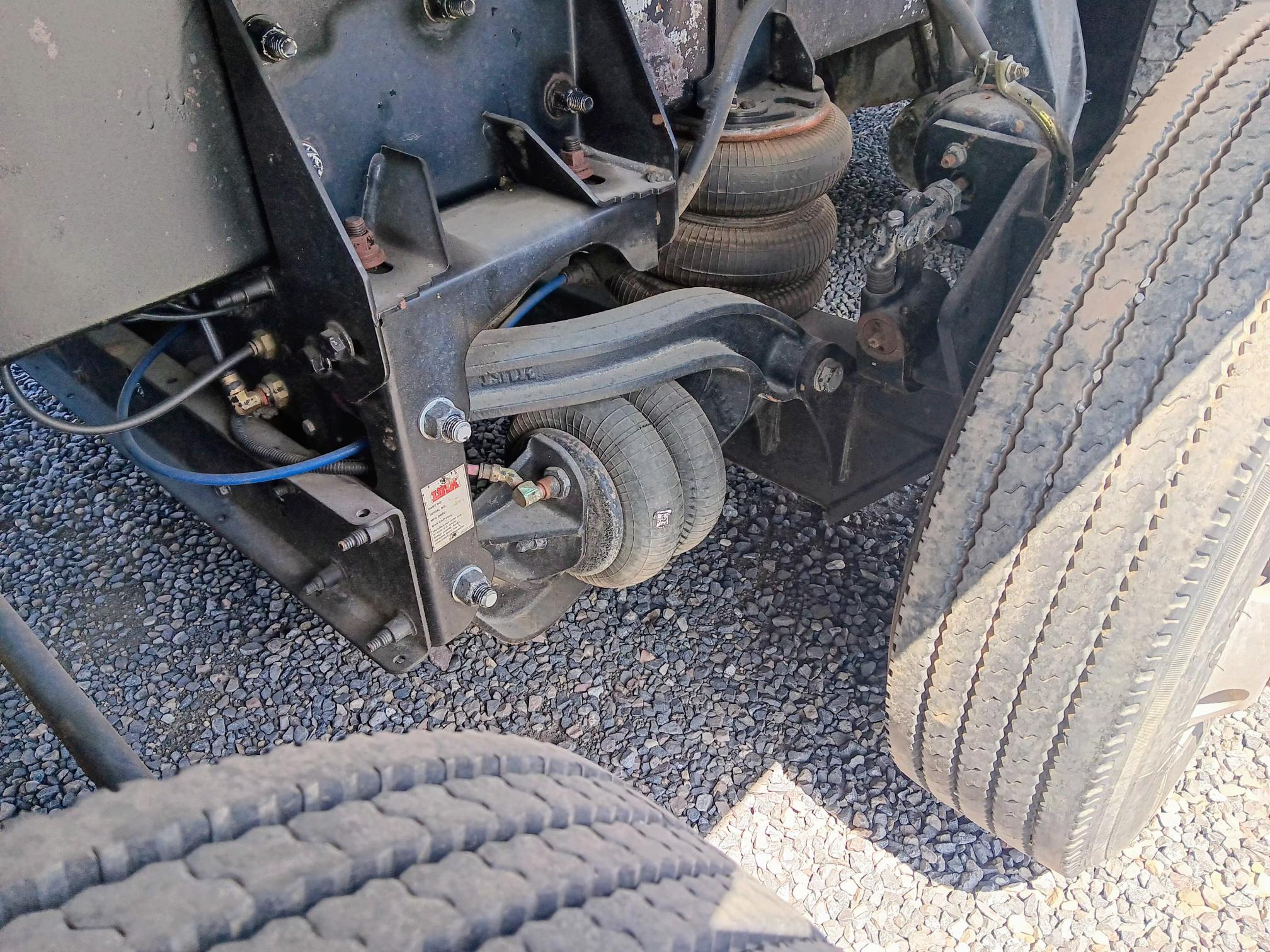 2014 FREIGHTLINER Cascadia - view 19 of 21