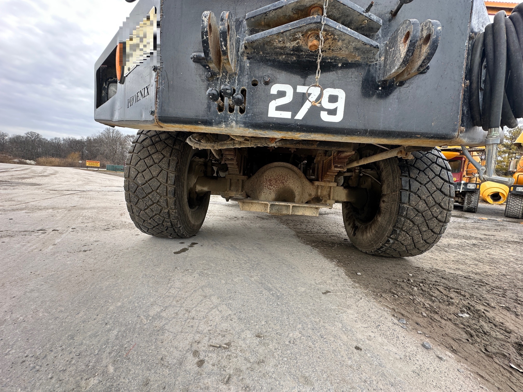 2016 PHOENIX Front Discharge Mixer - Image 24