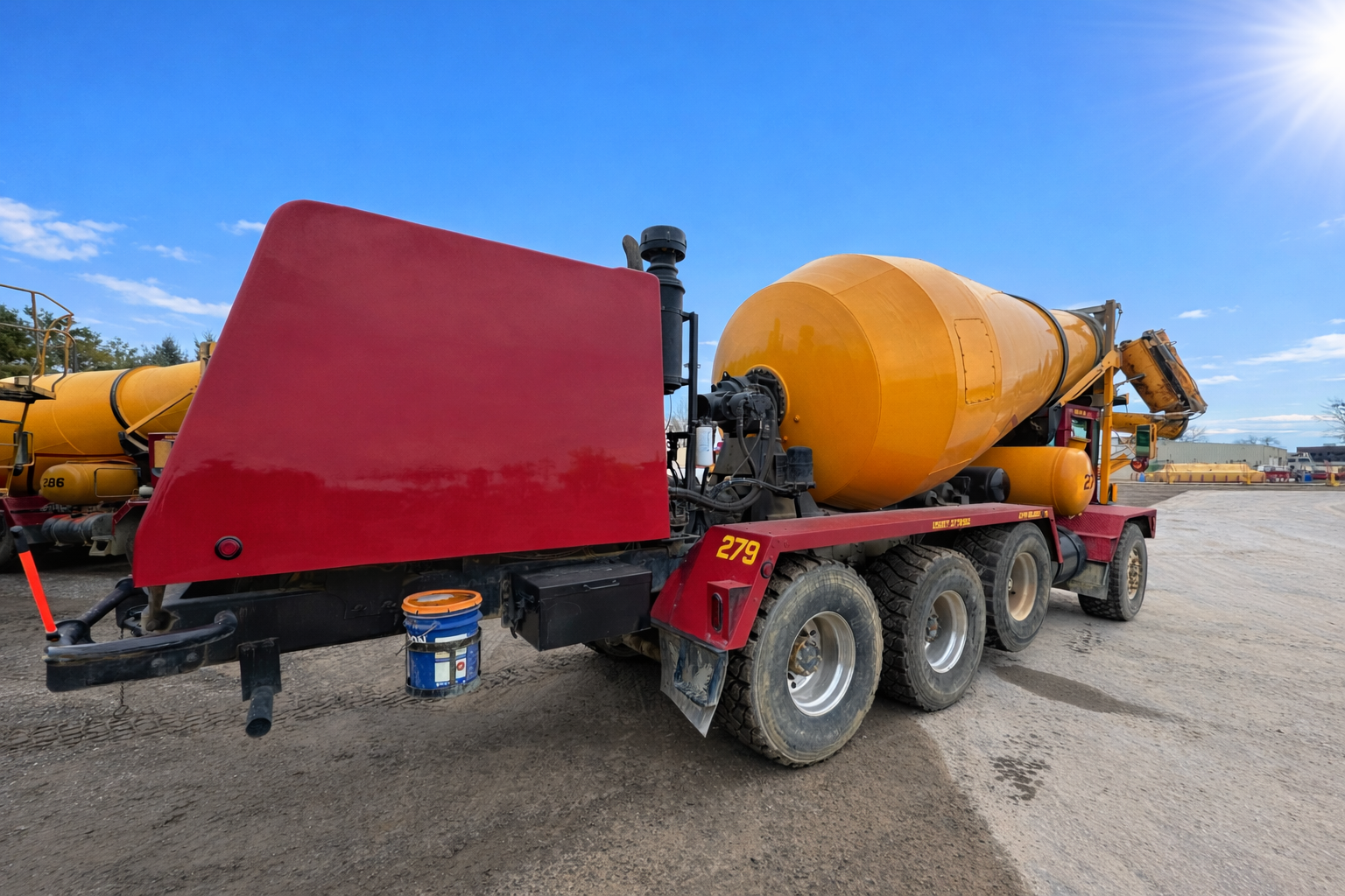 2016 PHOENIX Front Discharge Mixer - Image 7