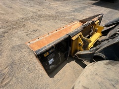 2017 DEERE 332G - Image 13