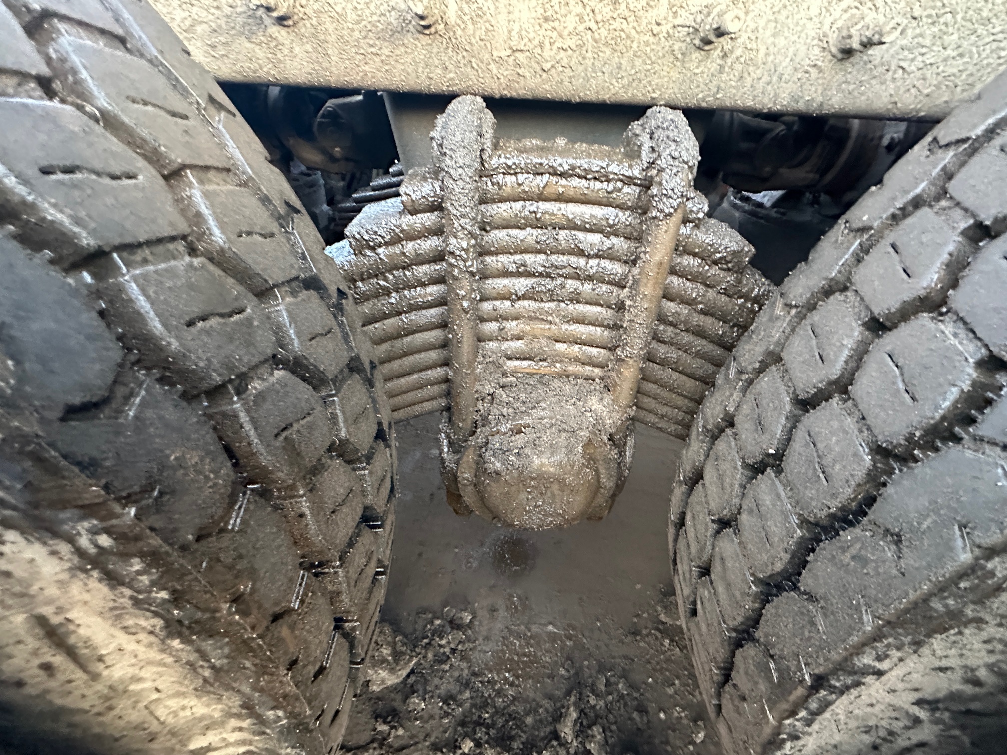 2017 MACK Granite GU713 - Image 21