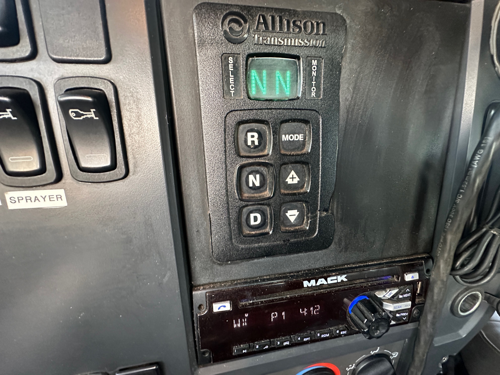 2017 MACK Granite GU713 - Image 39