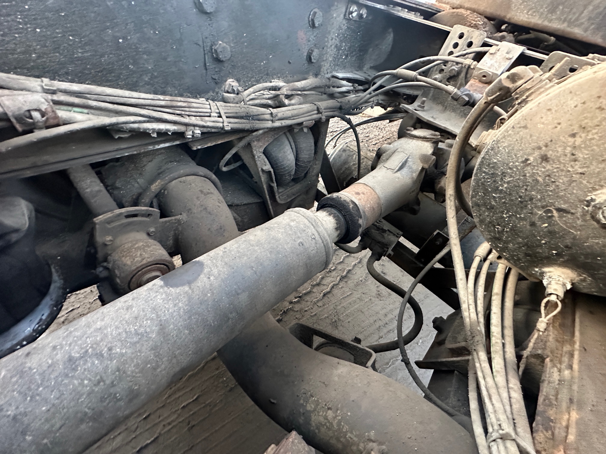 2017 MACK Granite GU713 - Image 50