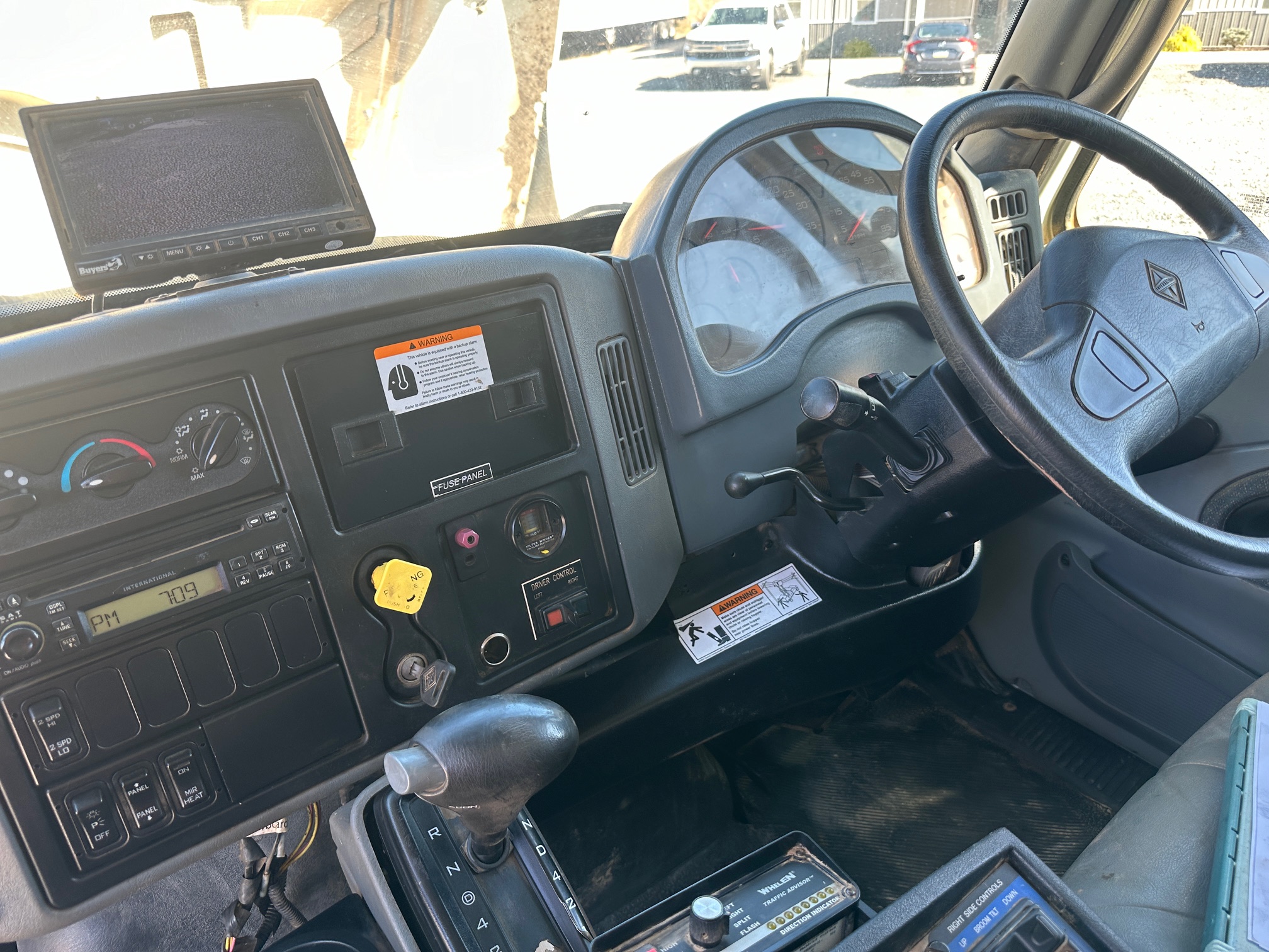 2007 INTERNATIONAL 4300 - Image 31