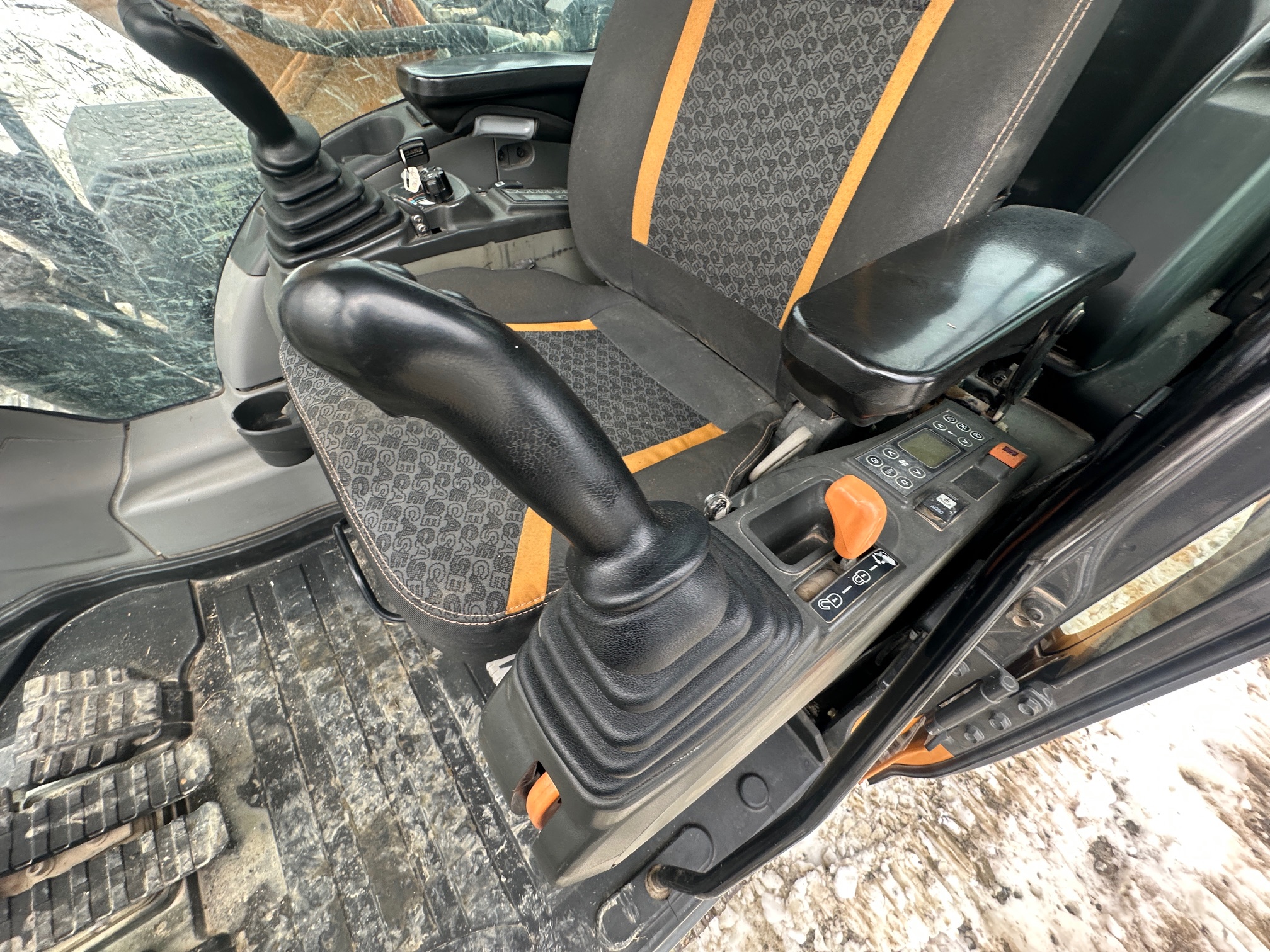 2019 CASE CX160D - Image 37