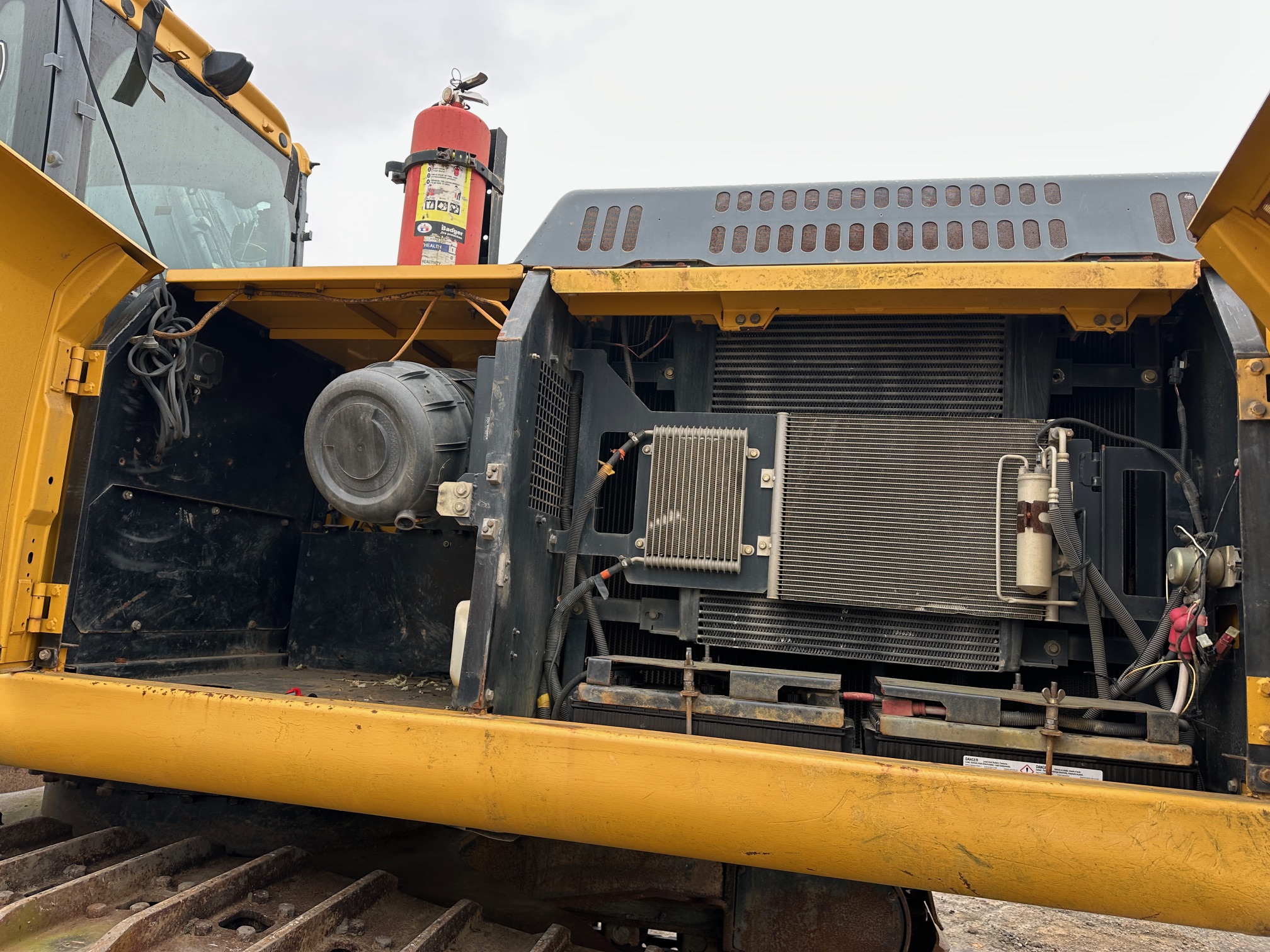 2007 DEERE 350D LC - Image 23