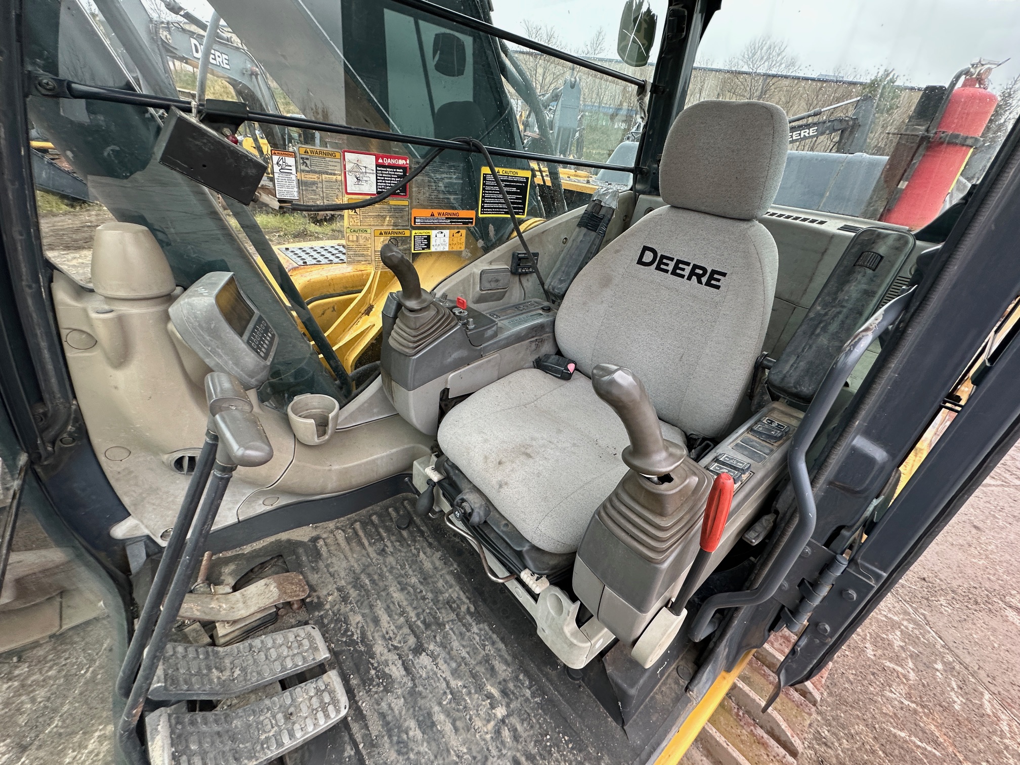 2007 DEERE 350D LC - Image 35